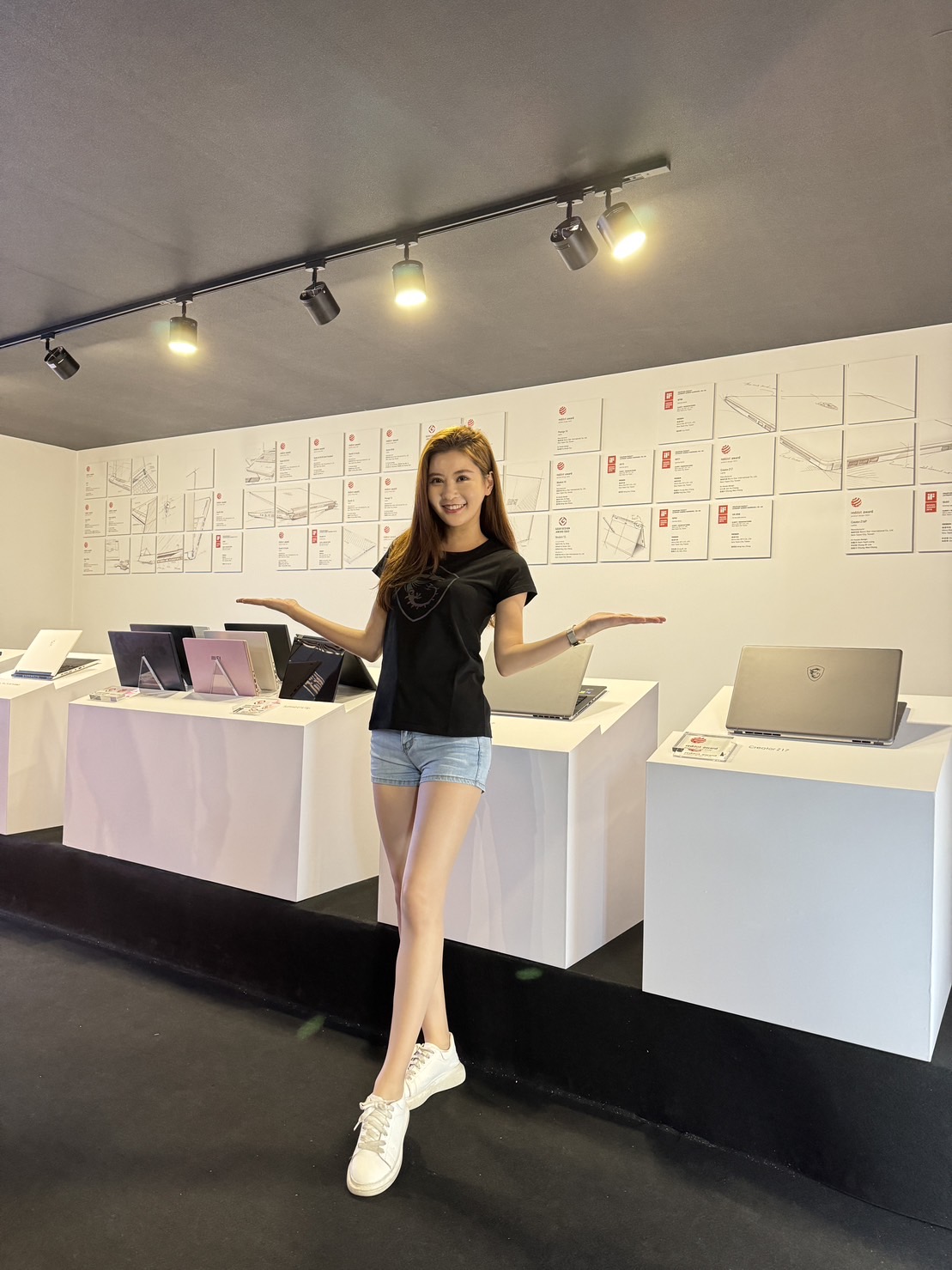 特展除展示微星筆電20年的進化，同時也預覽微星在下一波AI浪潮趨勢的未來展望。