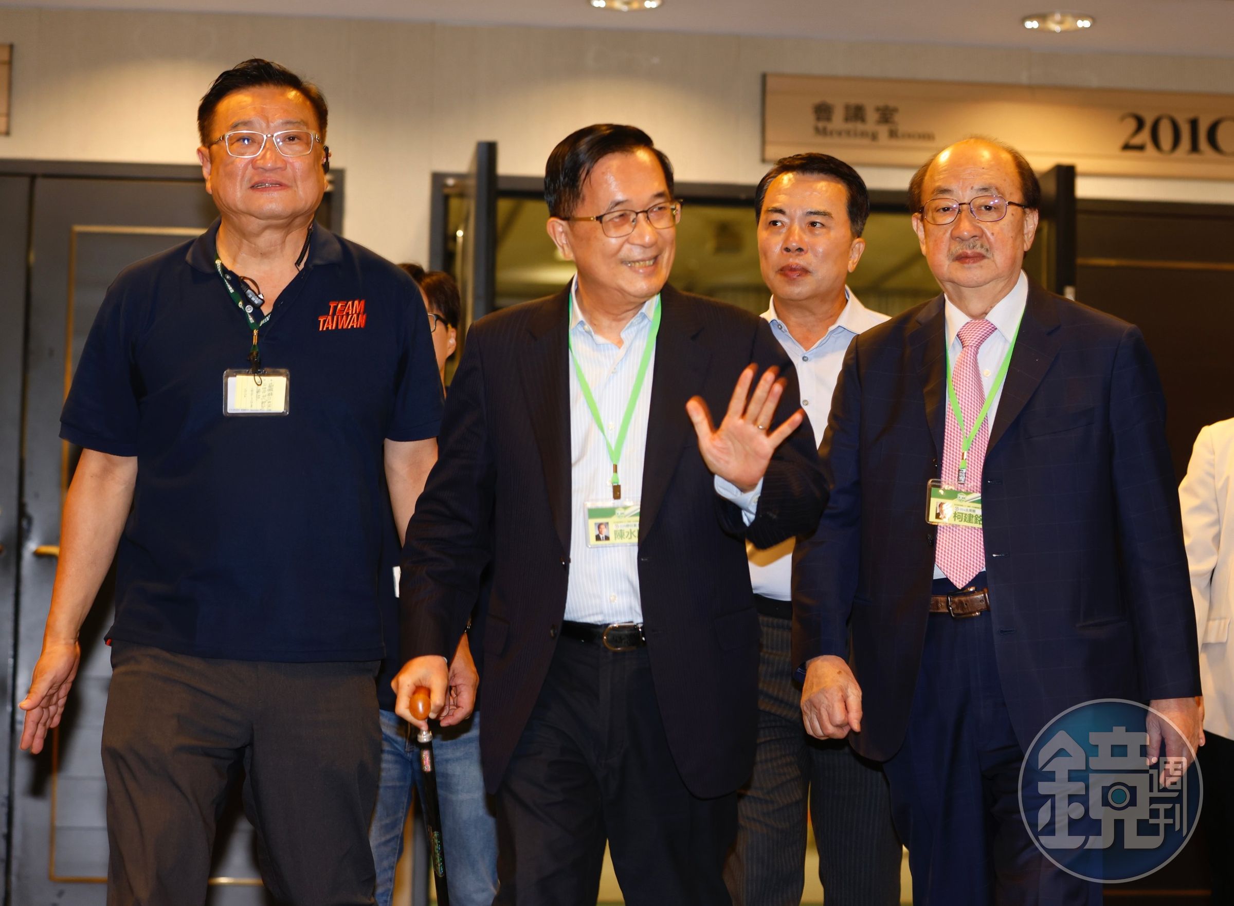 前總統陳水扁現身會場投票。