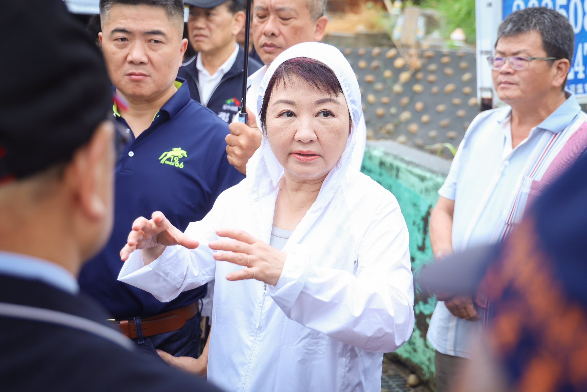 台中市長盧秀燕呼籲中央盡速普發現金1萬元，緩解中南部的豪雨災情與關稅導致的貿易壓力。（翻攝盧秀燕臉書）