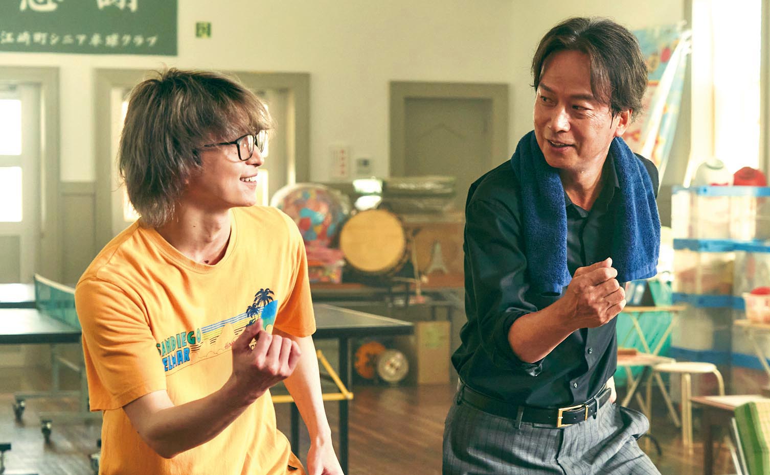 《舞林殺手》佐久間大介（左）愛上結合殺手與舞蹈元素的故事，右為椎名桔平。（天馬行空提供）
