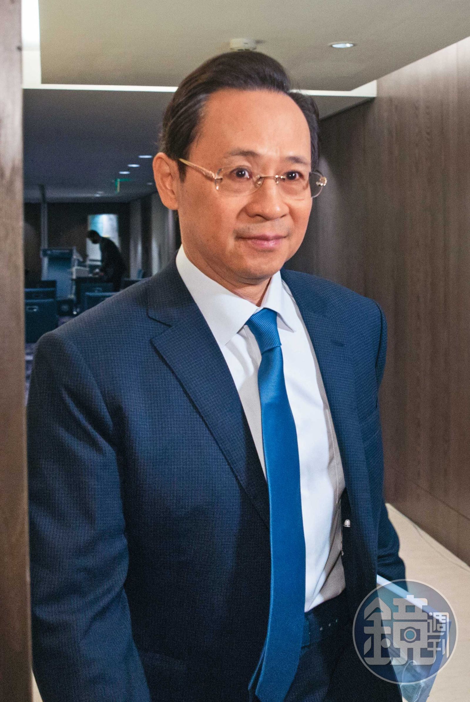 前立委陳建平（圖）曾匯款700萬元至凱思國際，黃國昌遭質疑拿錢辦事修理《鏡電視》