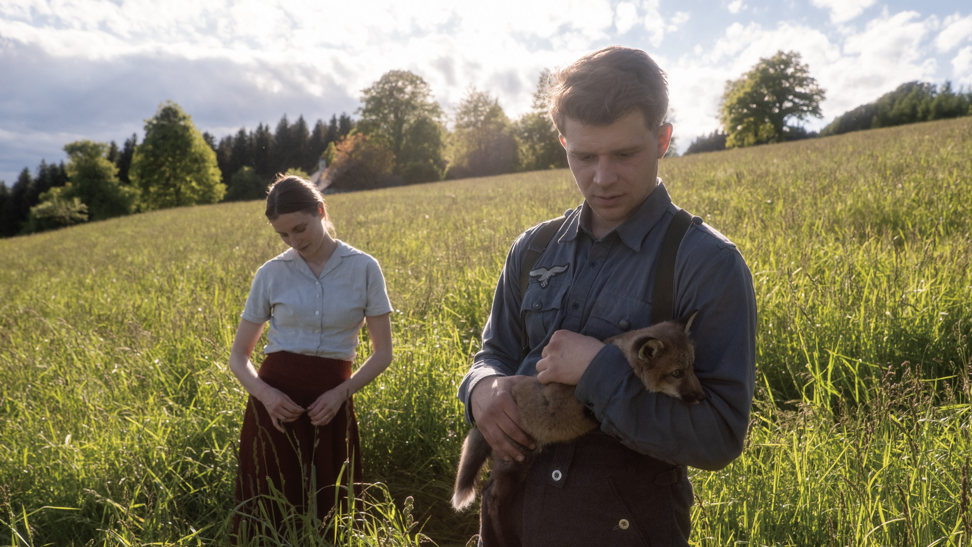 《戰火下的小狐狸》靈感來自真實故事，描述人與狐狸之間的友誼。（捷傑電影提供）