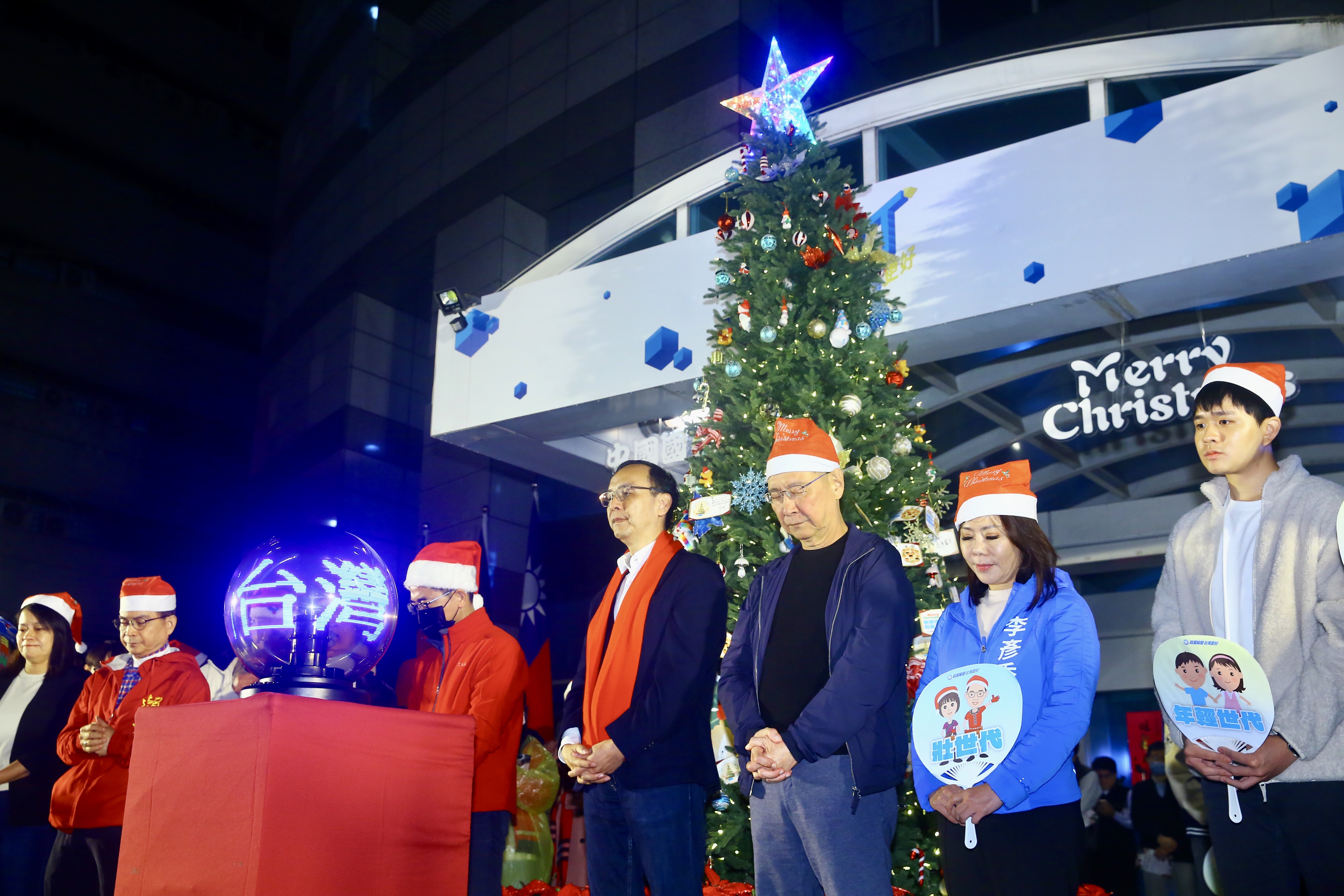 趙少康今日再次喊話「郭董回來吧！」