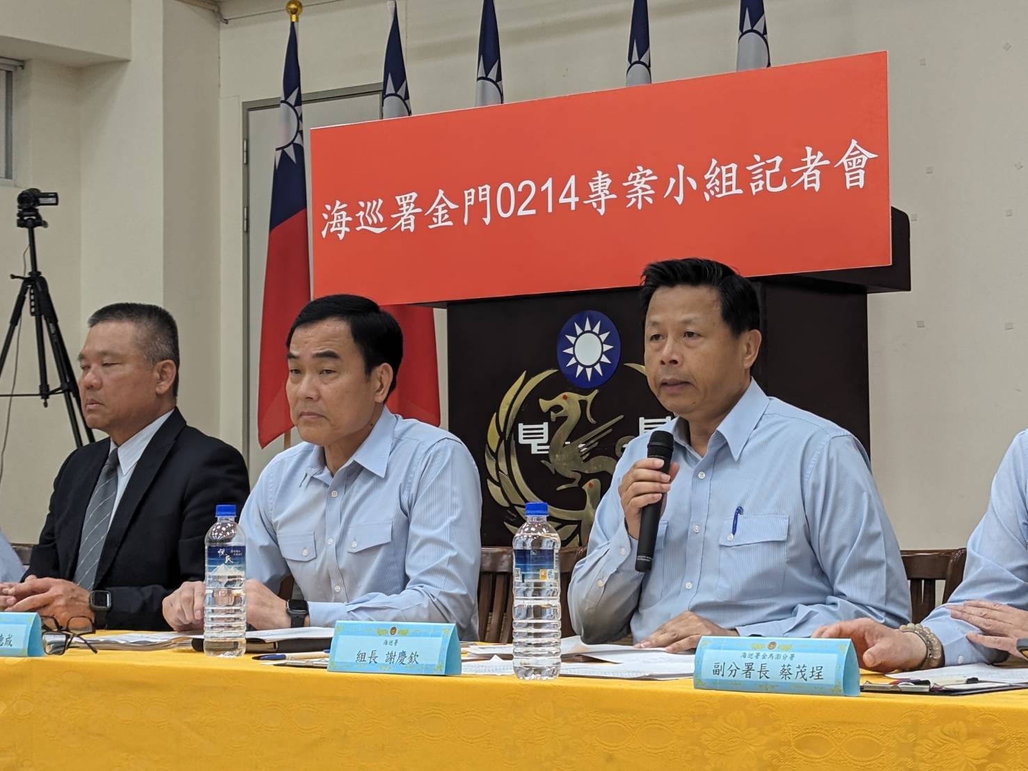 海巡署今天下午於金門召開記者會，希望釐清快艇翻覆真相。（海巡署提供）