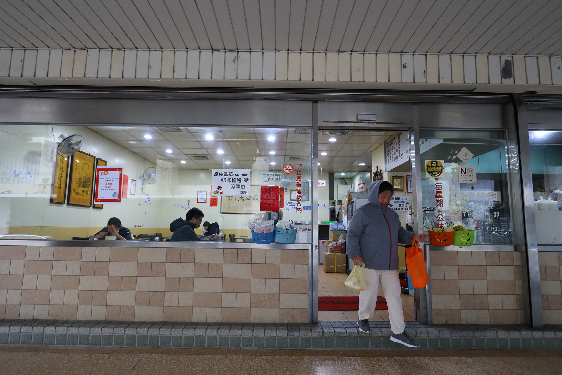 開業40年的「蕭記大餛鈍」,是石牌人都知道的在地小吃名店。