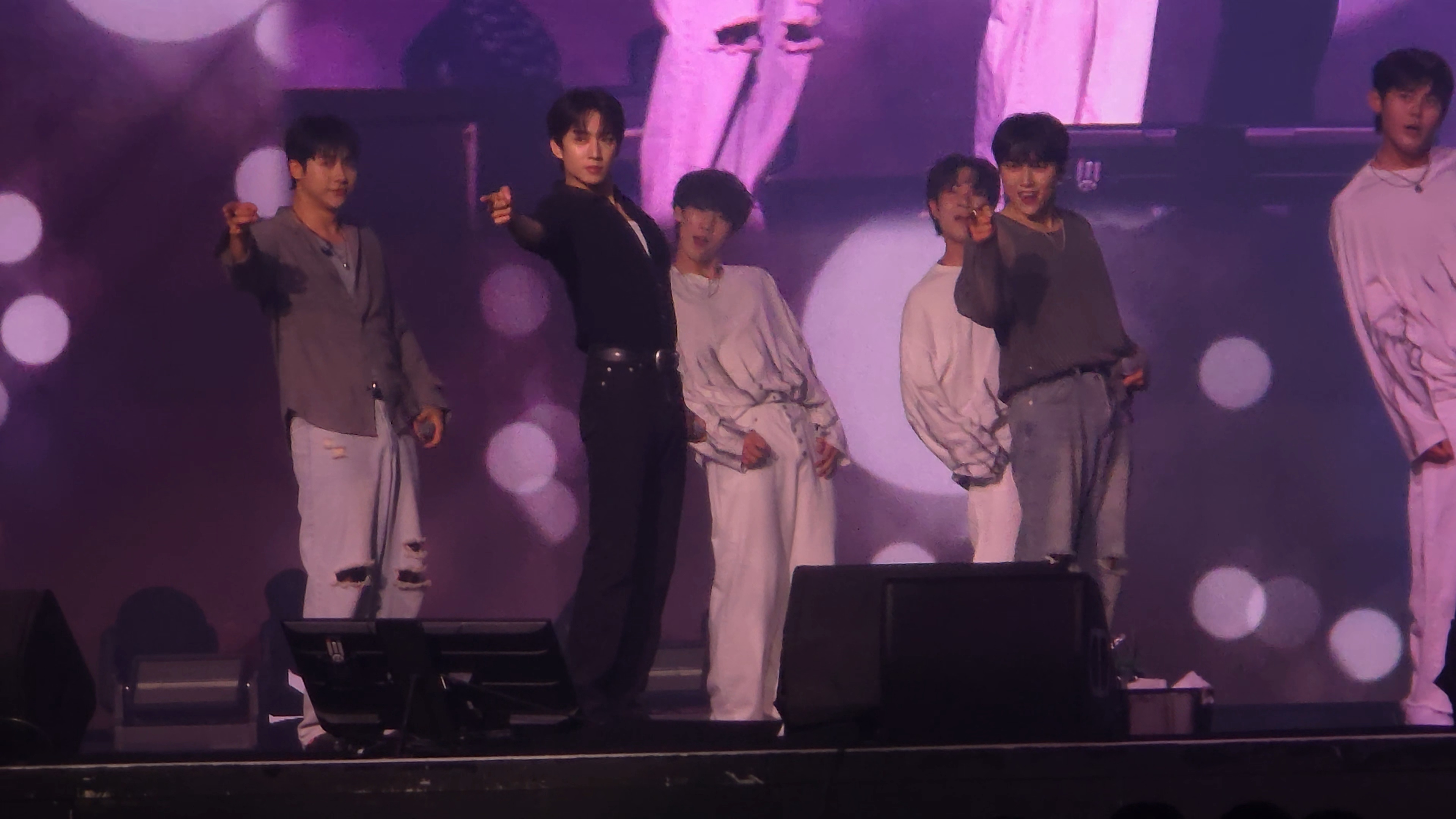 B1A4中秋連假收心安可唱不停 大喊「要死就死在這裡吧」