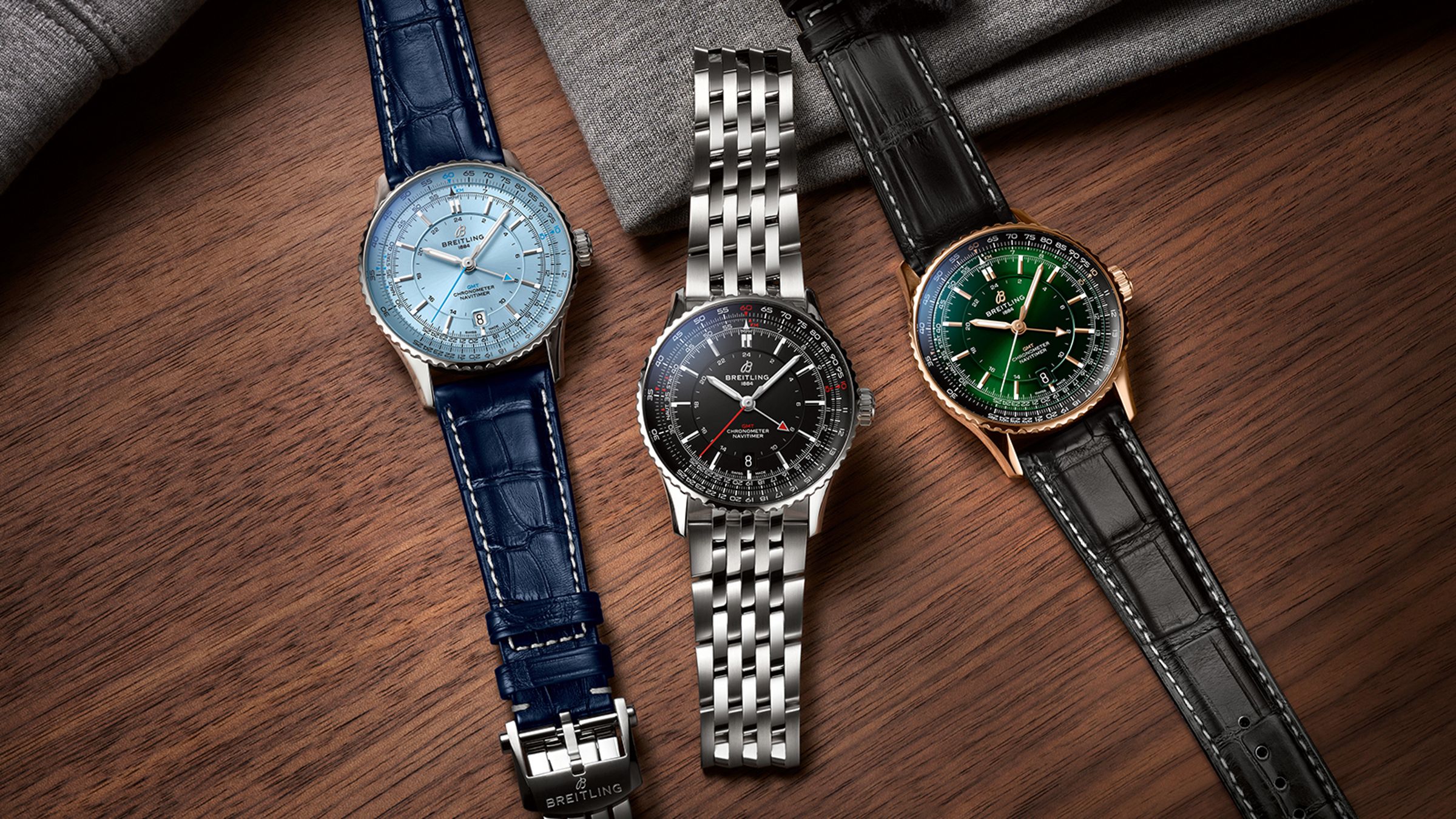 Navitimer Automatic GMT 41|錶徑41mm/時、分、秒、日期、第二地時間指示/防水30米/定價NT$168,000(不鏽鋼皮帶)、NT$176,000(不鏽鋼鍊帶)、NT$483,000(綠面紅金皮帶)