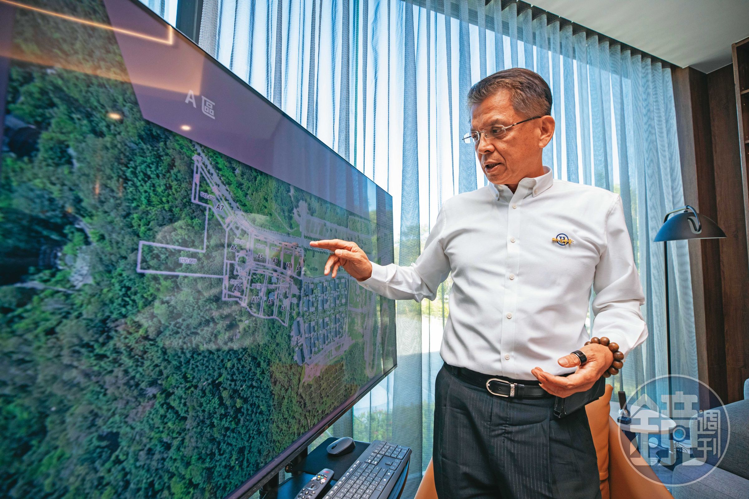 「國際台中會」將打造富豪聚落，出售地坪250坪起跳，以空拍圖示意預售的土地面積。