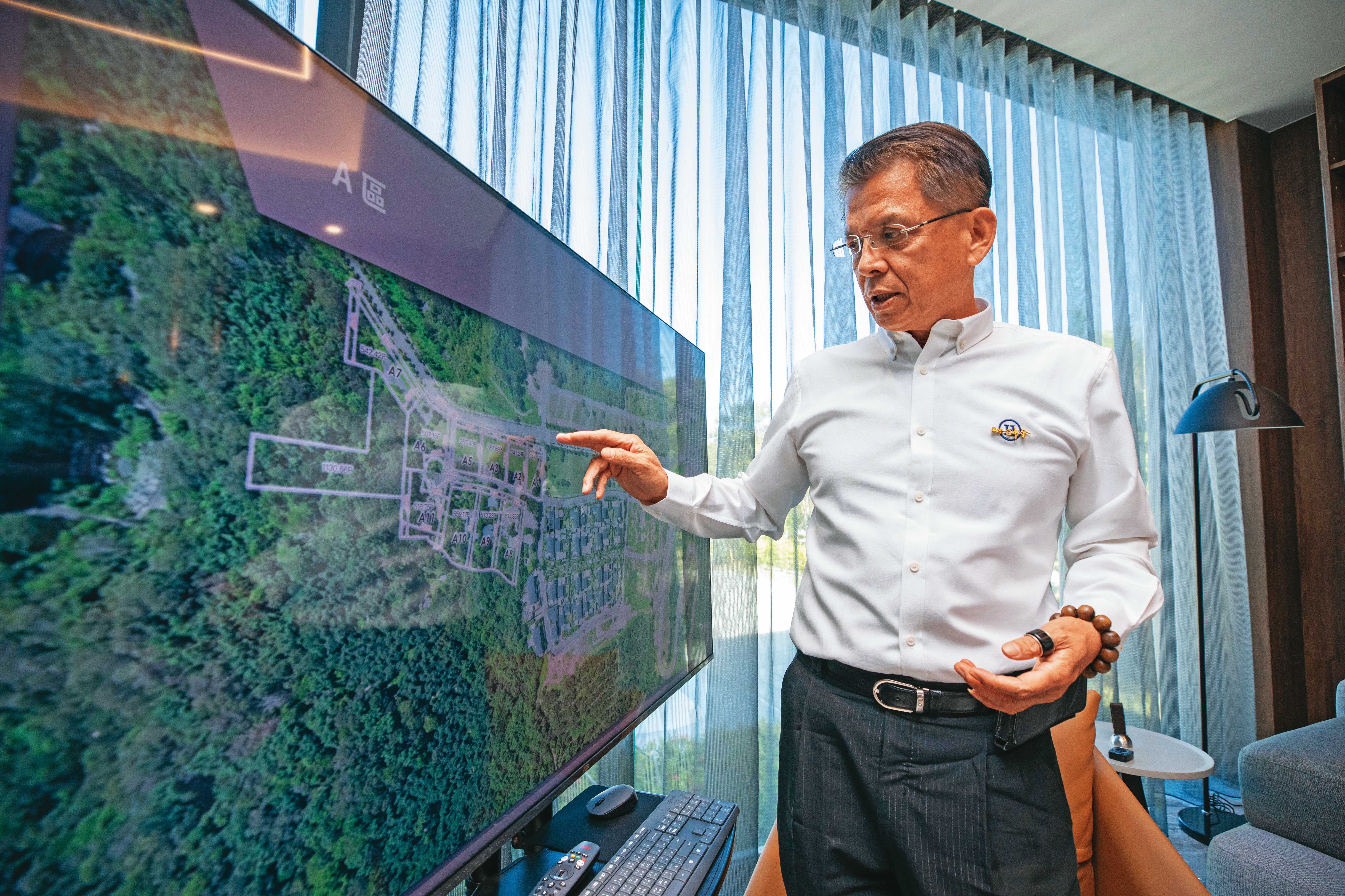 「國際台中會」將打造富豪聚落,出售地坪250坪起跳,以空拍圖示意預售的土地面積。