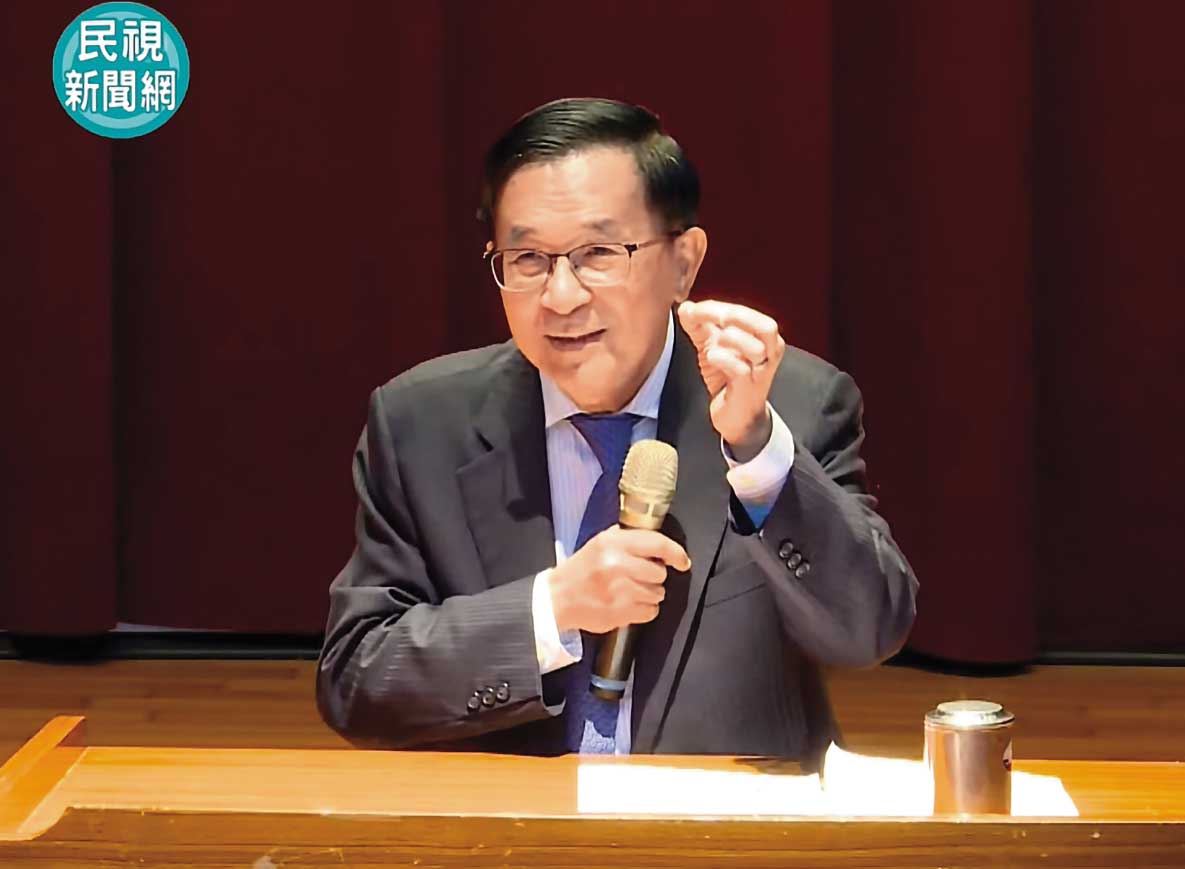 陳水扁卸任總統17年,首度公開演講「台灣民主的韌性與轉型」,在開場白提到「不能說意見不一樣,就是『XX同路人』」,慘遭綠營支持者出征。(翻攝民視新聞網)