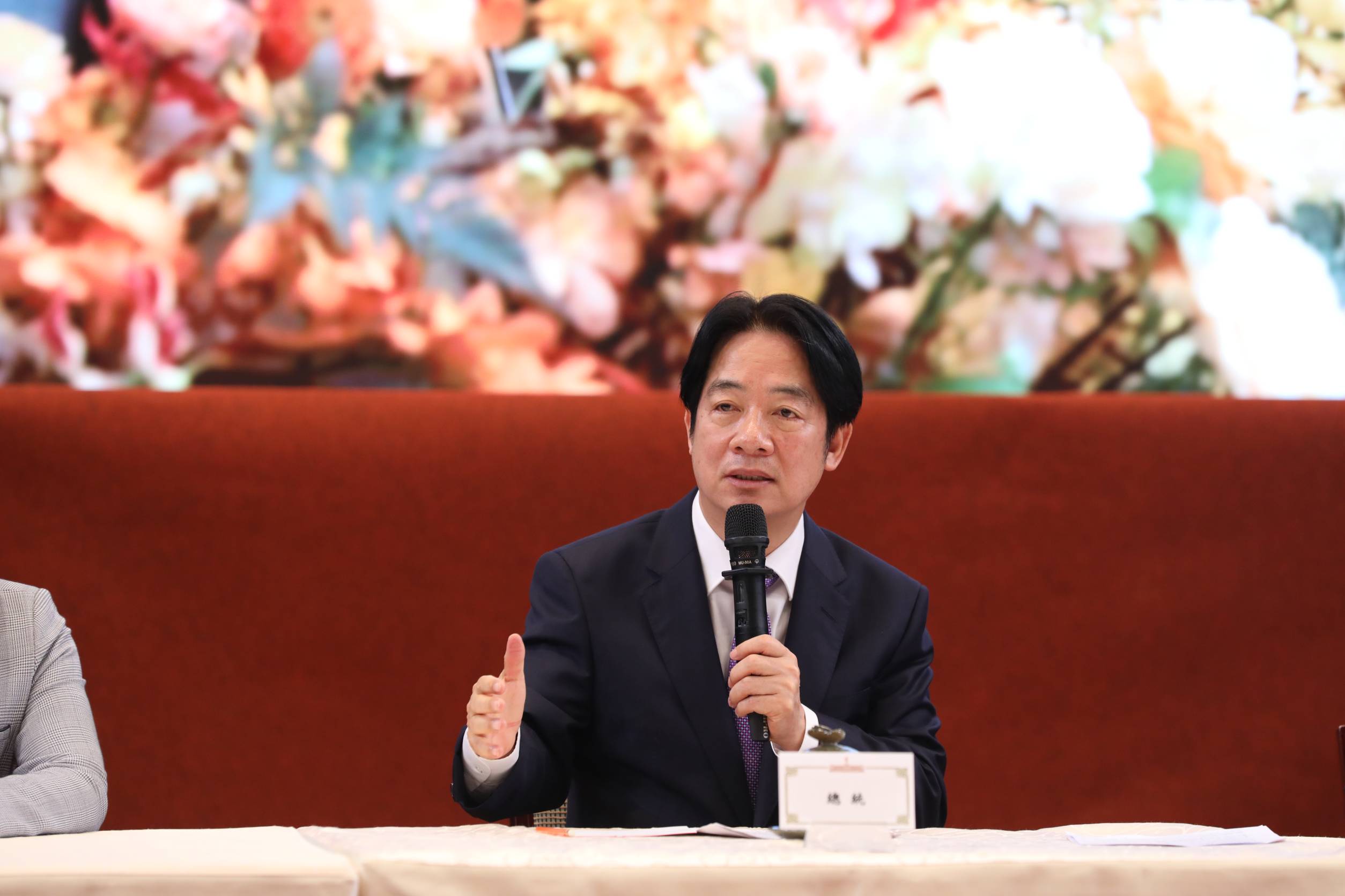 總統賴清德日前宣布成立3大委員會，「全社會防衛韌性委員會」本週即將召開，首次會議邀請國安會副祕書長徐斯儉報告。（本刊資料照）