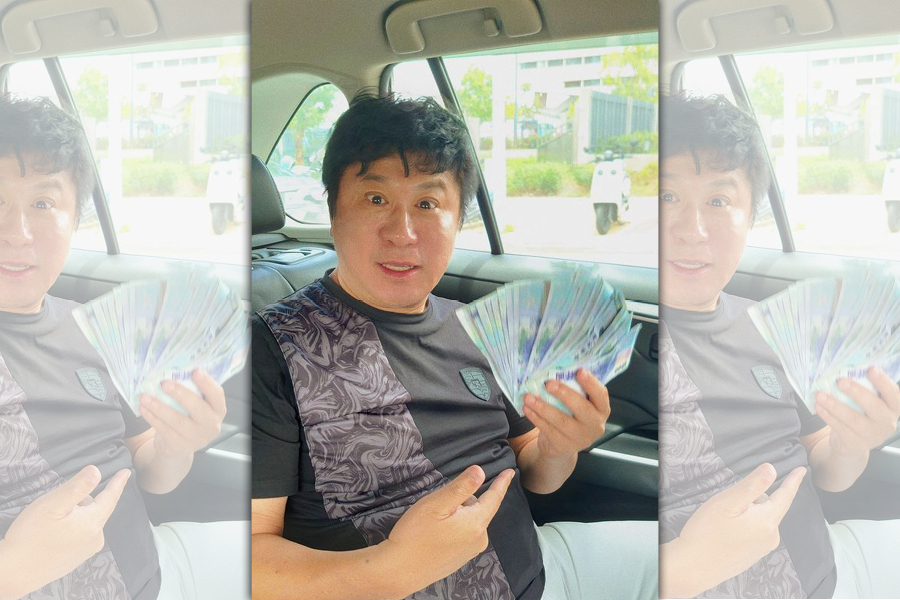 胡瓜搭計程車撿到一疊千元大鈔。（翻攝自胡瓜臉書）