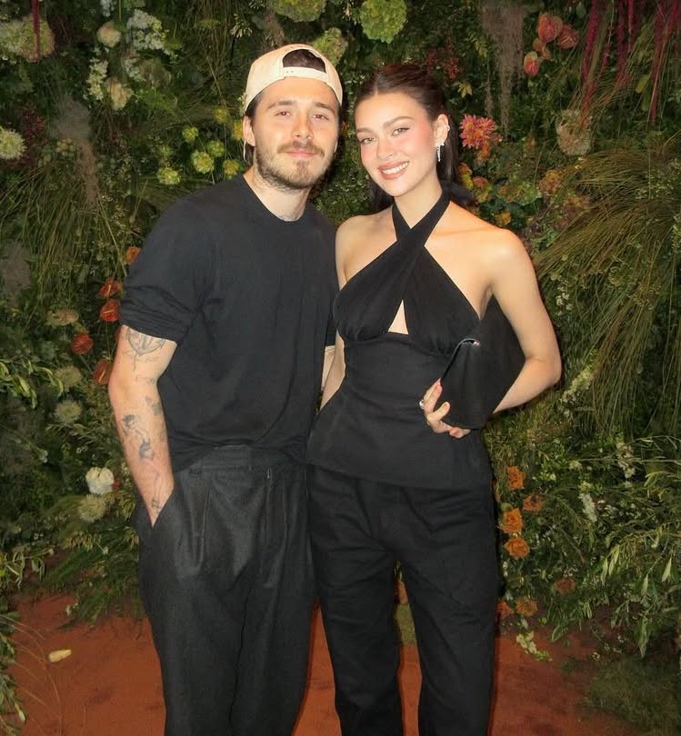 布魯克林和妻子妮寇拉在美國一起生活。(翻攝brooklynpeltzbeckham IG)