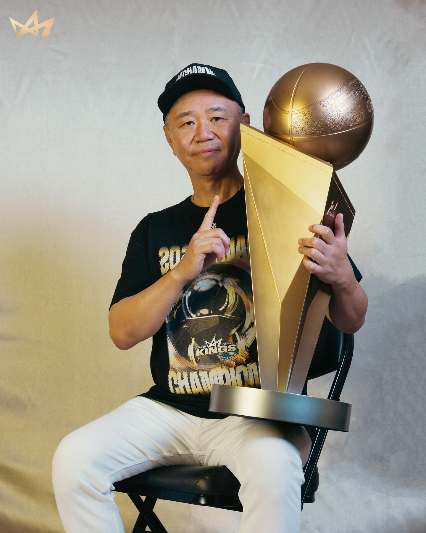 新北國王隊勇奪隊史首冠，賽後老闆王文洋宣布加碼發出4,000萬台幣的冠軍獎金給球員。（翻攝自臉書@新北國王 New Taipei Kings）