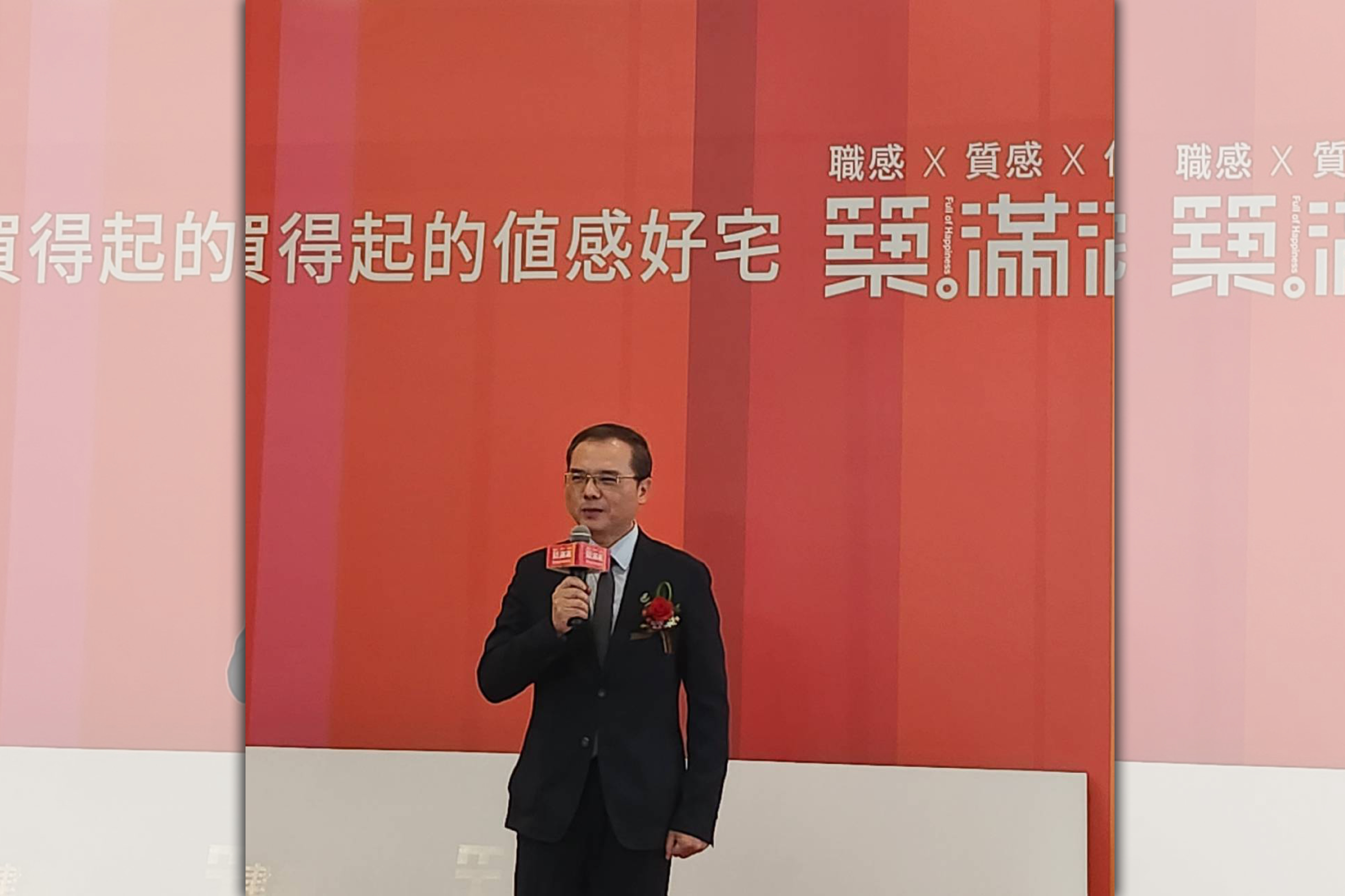 為了圓夢，堃達土地開發總經理黃啟煌十年前與多位建築師合創建設公司，「築。滿滿」是第二個推案。