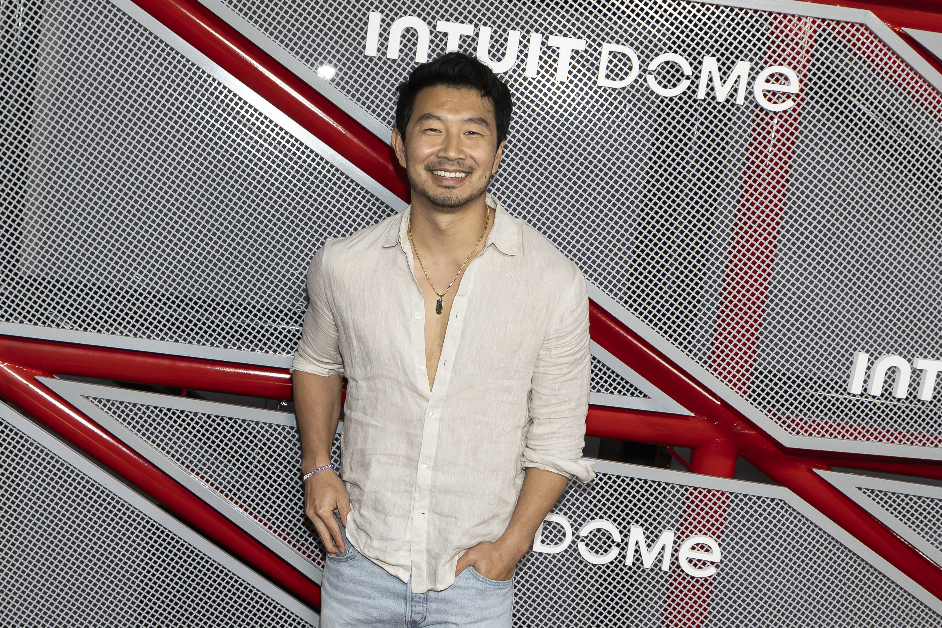 劉思慕在節目上對於罐裝珍奶的評論，意外引發了廣大的討論，但也呼籲大家停止網路霸凌。（東方IC）