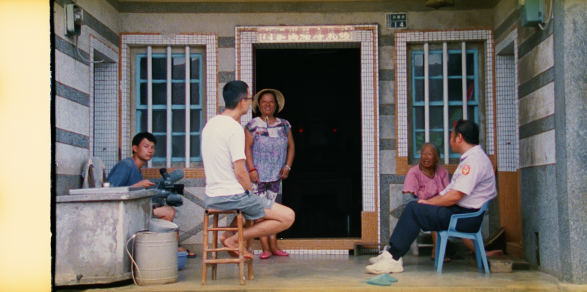 《西嶼坪》導演朱賢哲赴澎湖南方邊陲小島，觀察與聆聽居民的故事。（TIDF提供）