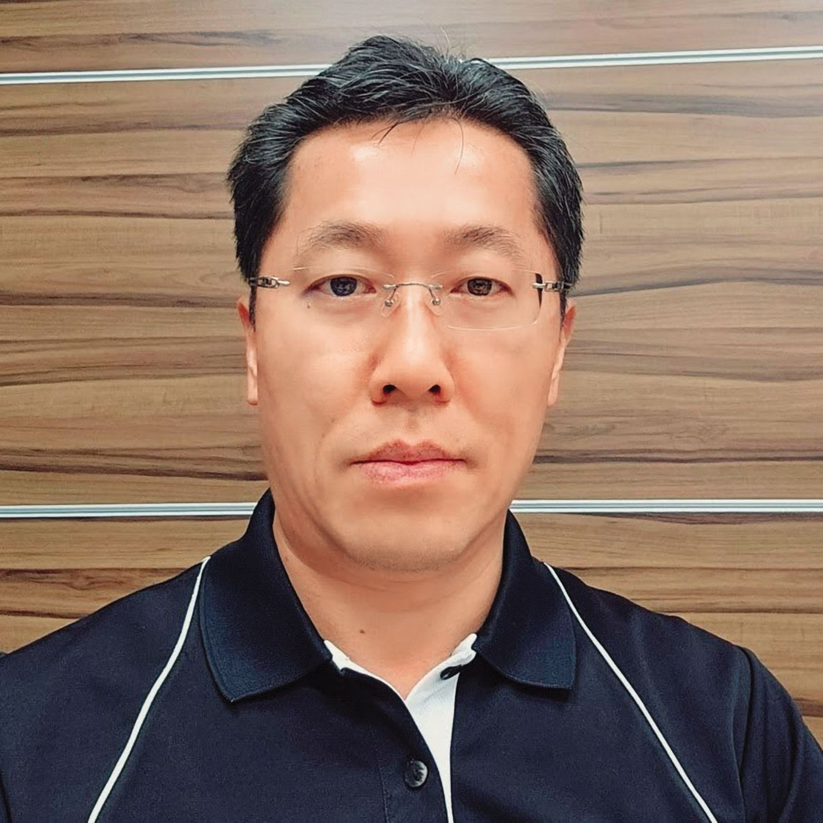 美超微台灣分公司協理張瑞滄涉嫌走私輝達晶片，遭美方通緝。（翻攝X）