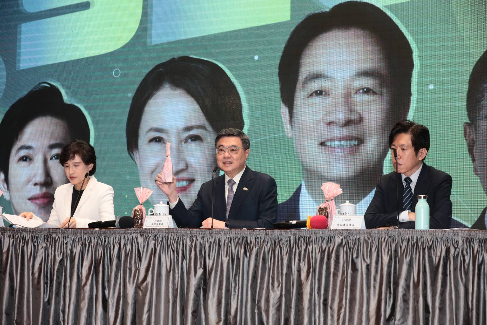 「產業有賺錢，就該為勞工加薪」　卓榮泰曝明年有望調薪！盼全民共享經濟成果