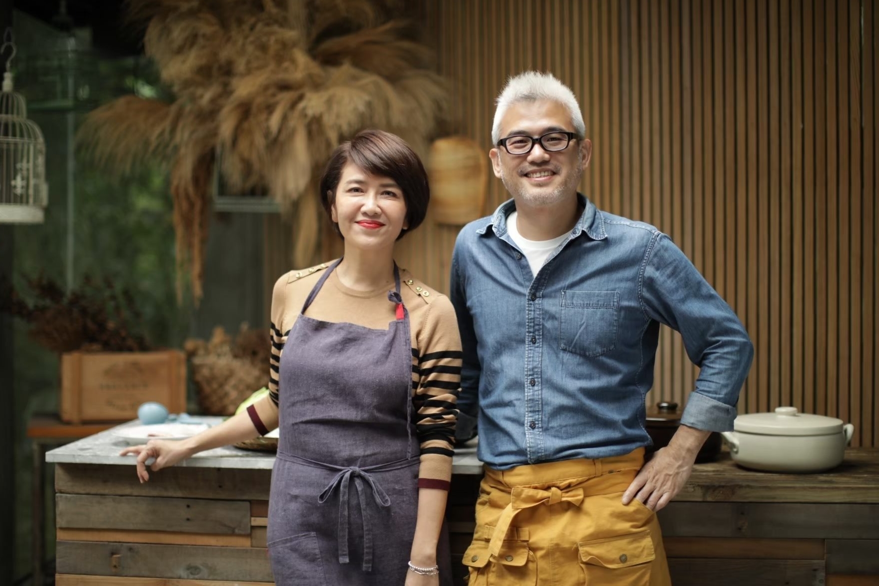 知名台語主持人「阿嬌」謝雅琳公開表態支持罷免行動。（翻攝自阿嬌生活廚房lifekitchen臉書）