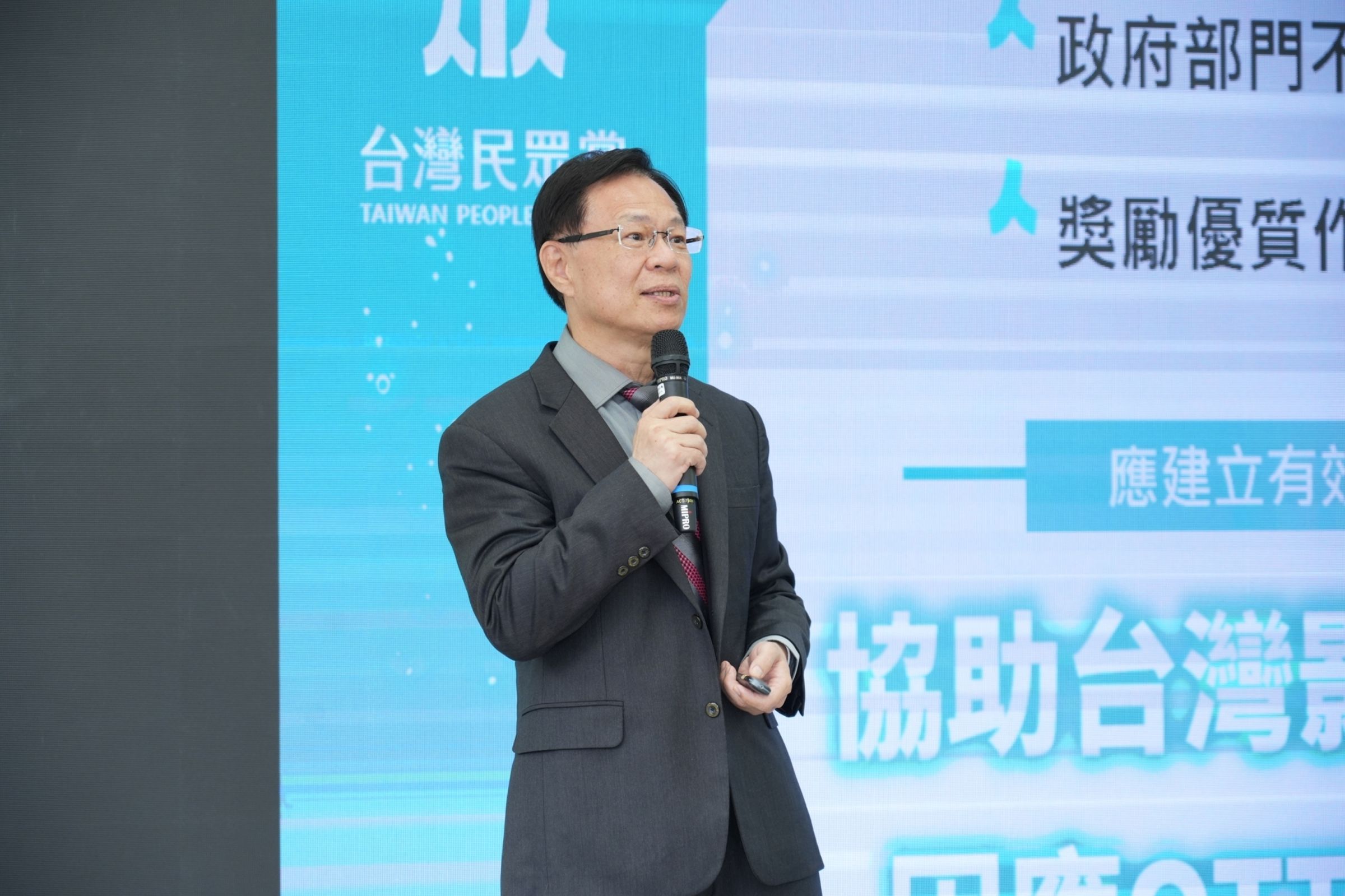 民眾黨立法委員張啓楷則認為,政府可以更有作為來改善這種現象。(翻攝自張啓楷臉書)