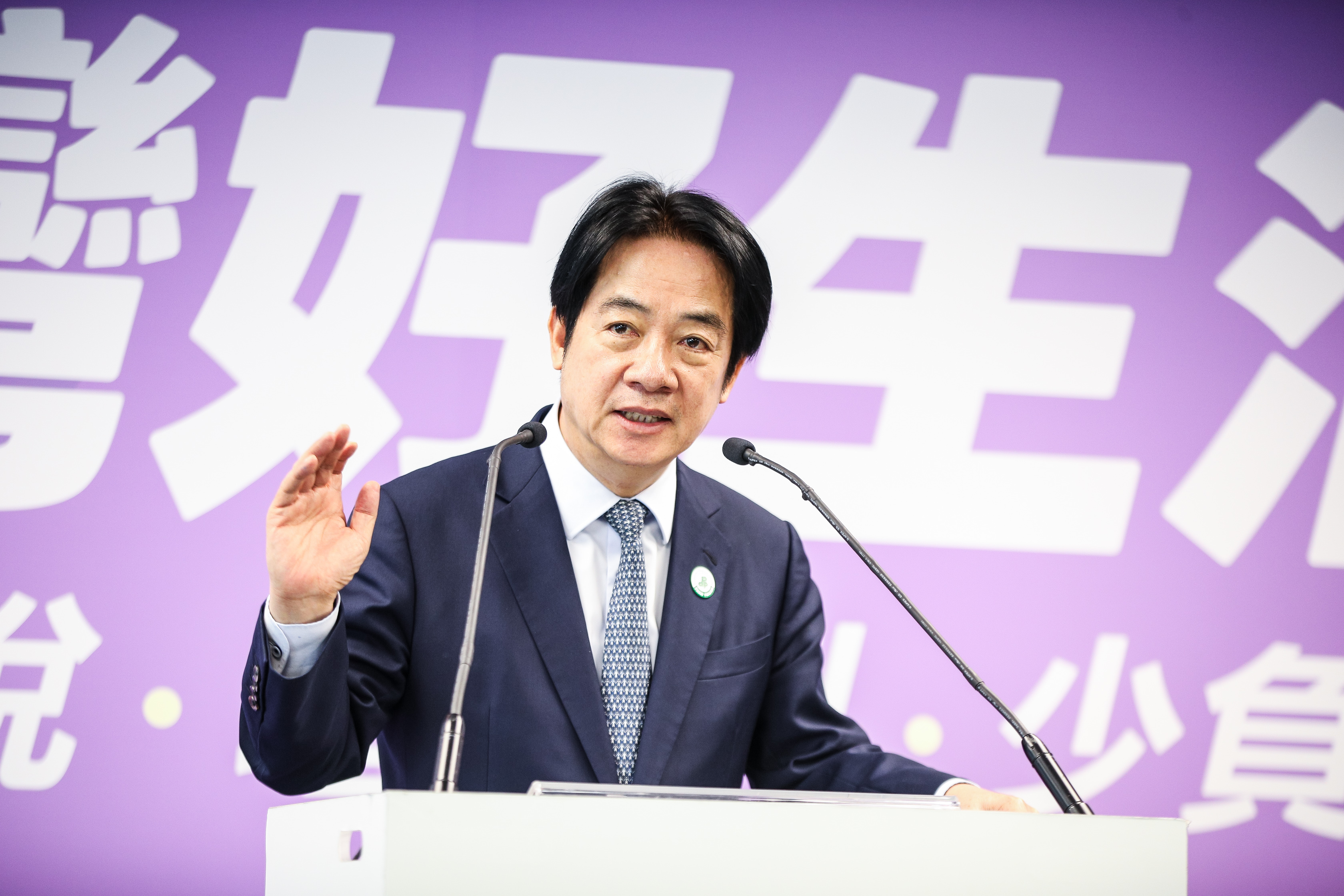 賴清德回應中聯油脂致癌油事件,強調食安問題沒有任何妥協空間,下令咎責絕不寬貸。(鏡報鄒保祥)