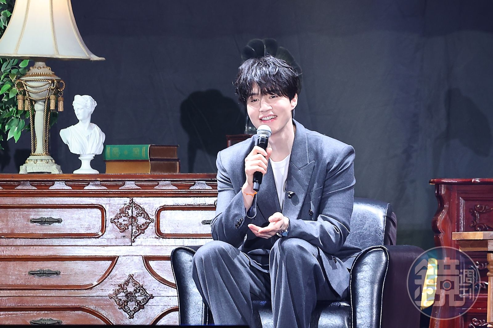 李棟旭致謝AI教父黃仁勳 自嘲「粉絲都知道我脾氣差」