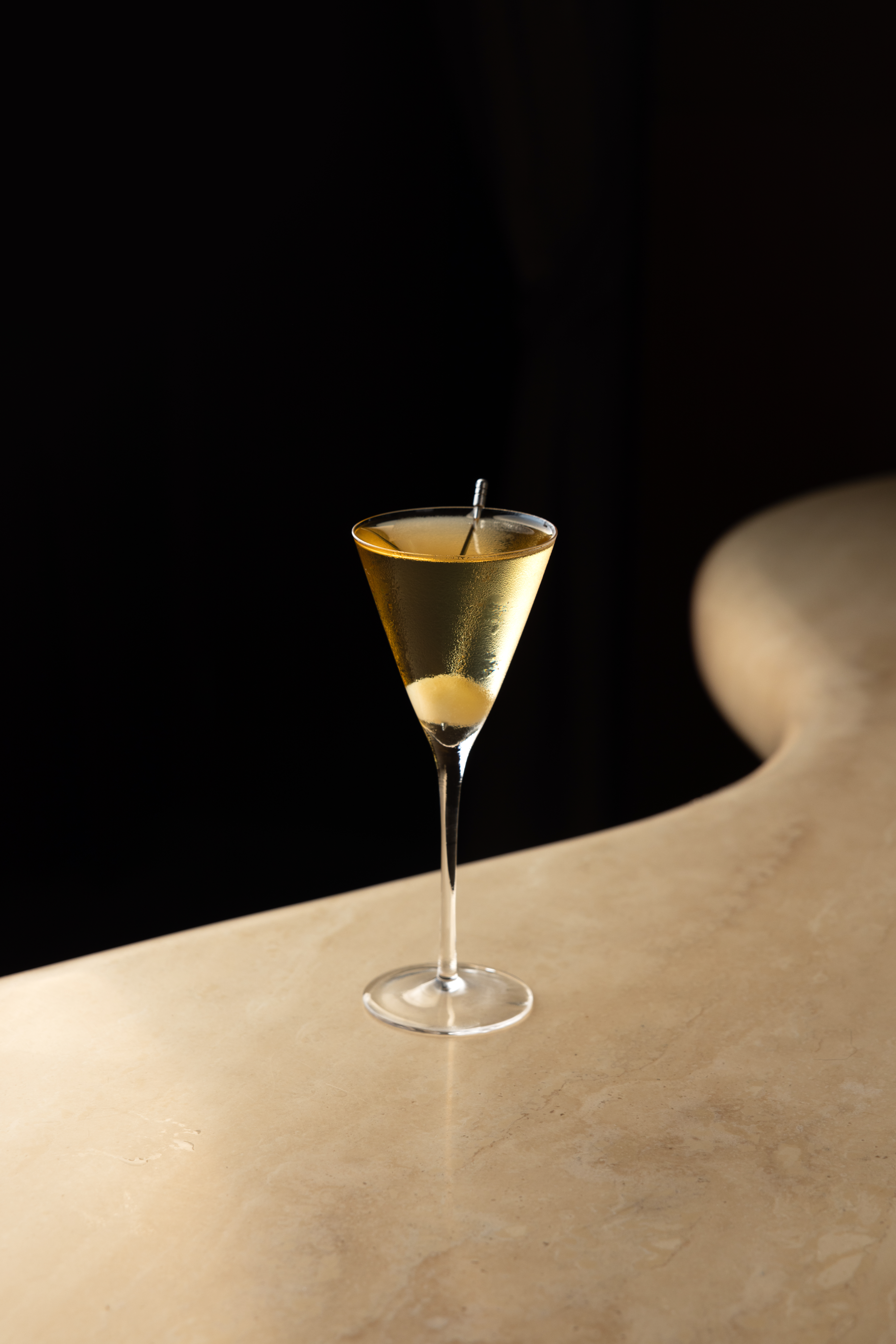 「Bamboo」入口層次分明，最明顯的就是利口酒的苦味。（港幣90元／杯，約NT$365）（MIUS提供）
