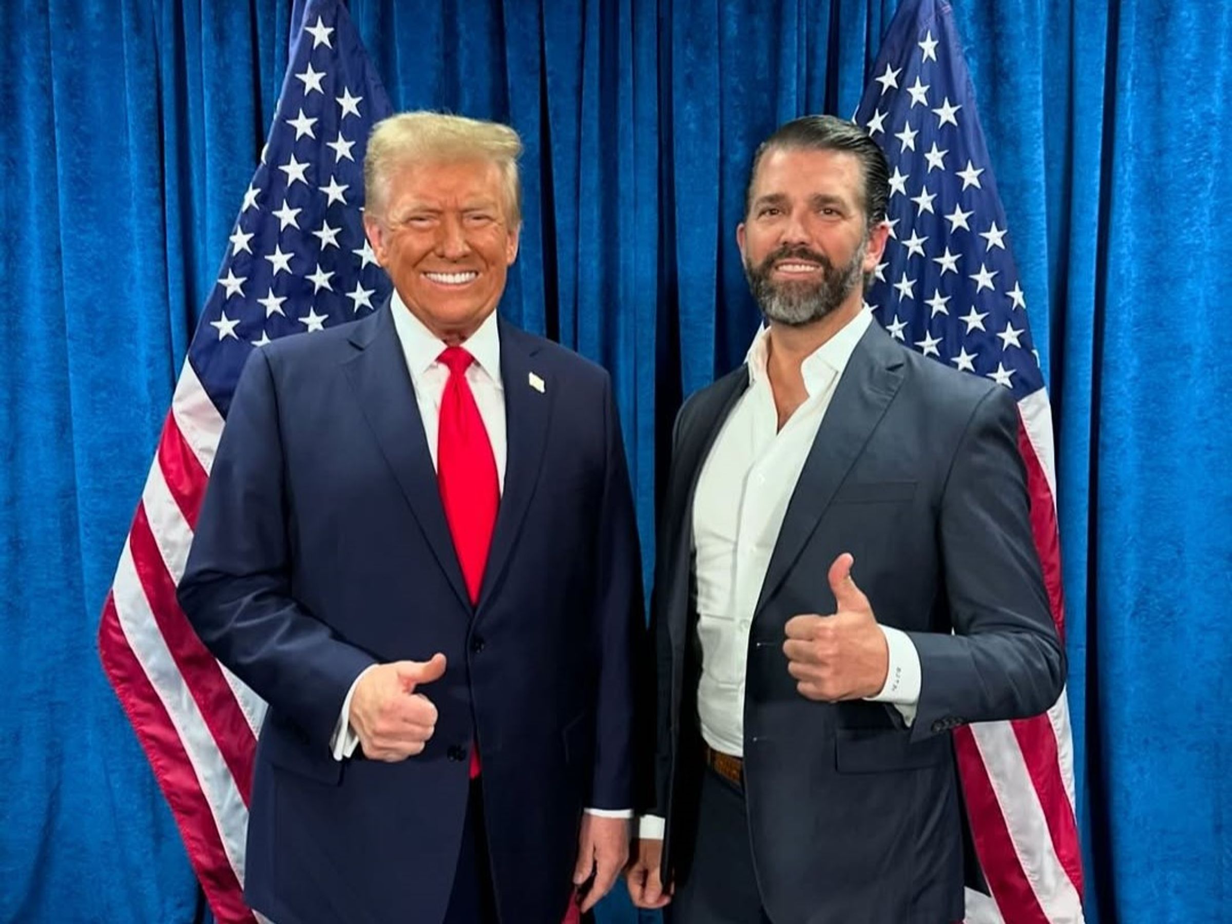 小唐納（右）是老爸川普（左）的左膀右臂。（翻攝donaldjtrumpjr IG）