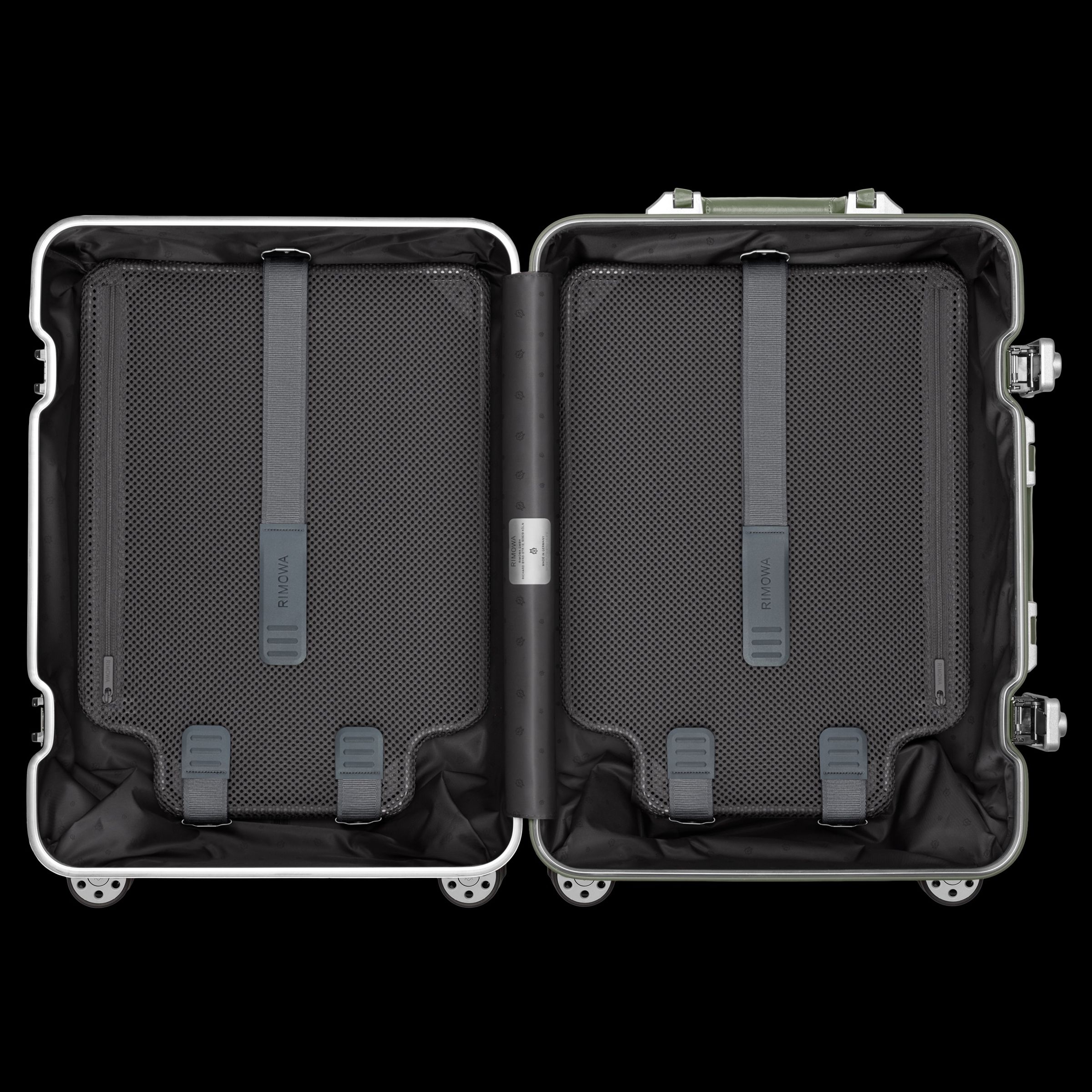 RIMOWA Original系列Twist Cabin Olive橄欖綠色行李箱內裝。(MINOSHIN提供)