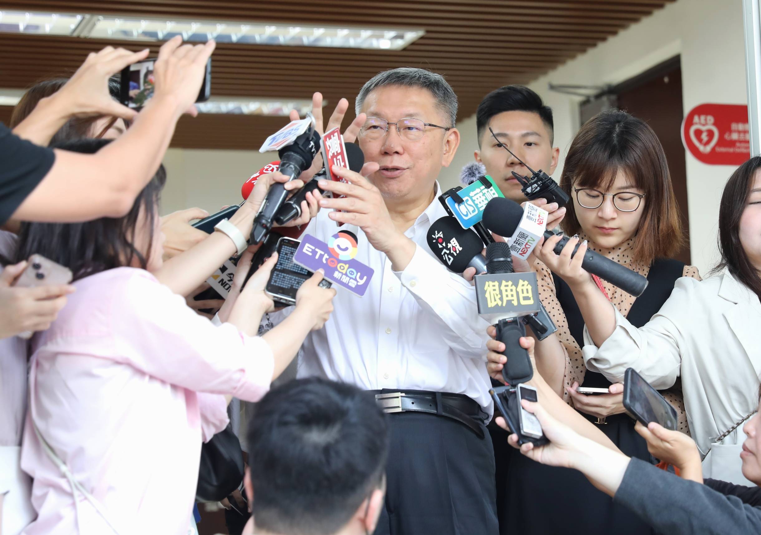 被說圖利沈慶京，柯文哲今受訪直呼奇怪，為什麼懷疑他圖利國民黨中常委？