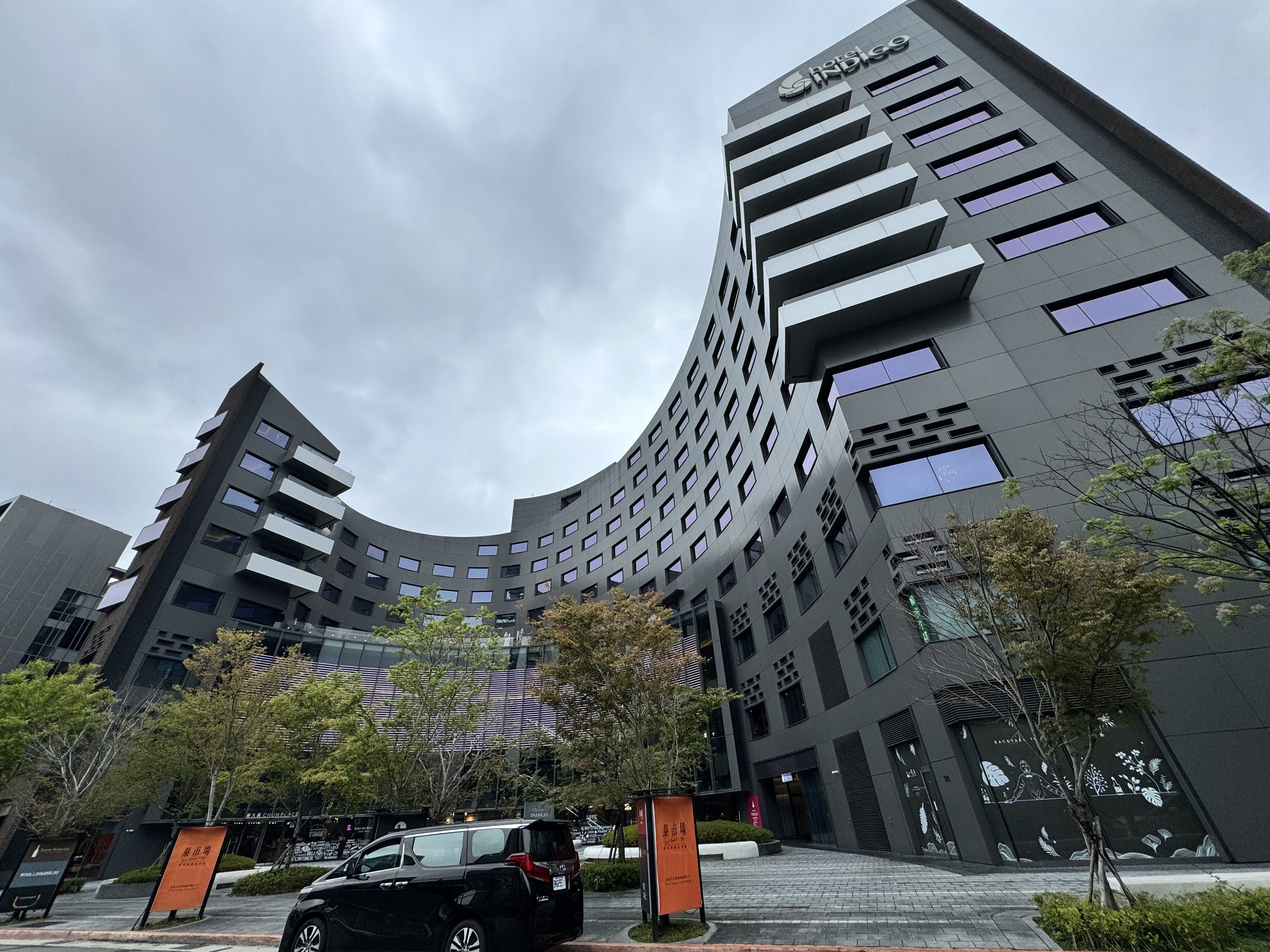 重新開幕的新版泰市場就位在大直英迪格酒店4樓。