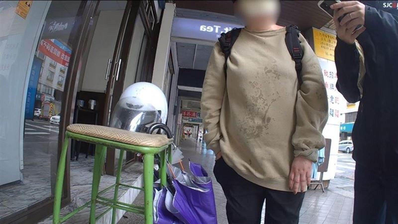 遭詐騙的人妻配合專案小組誘捕偵查,協助抓到5名詐騙集團成員。(翻攝畫面)