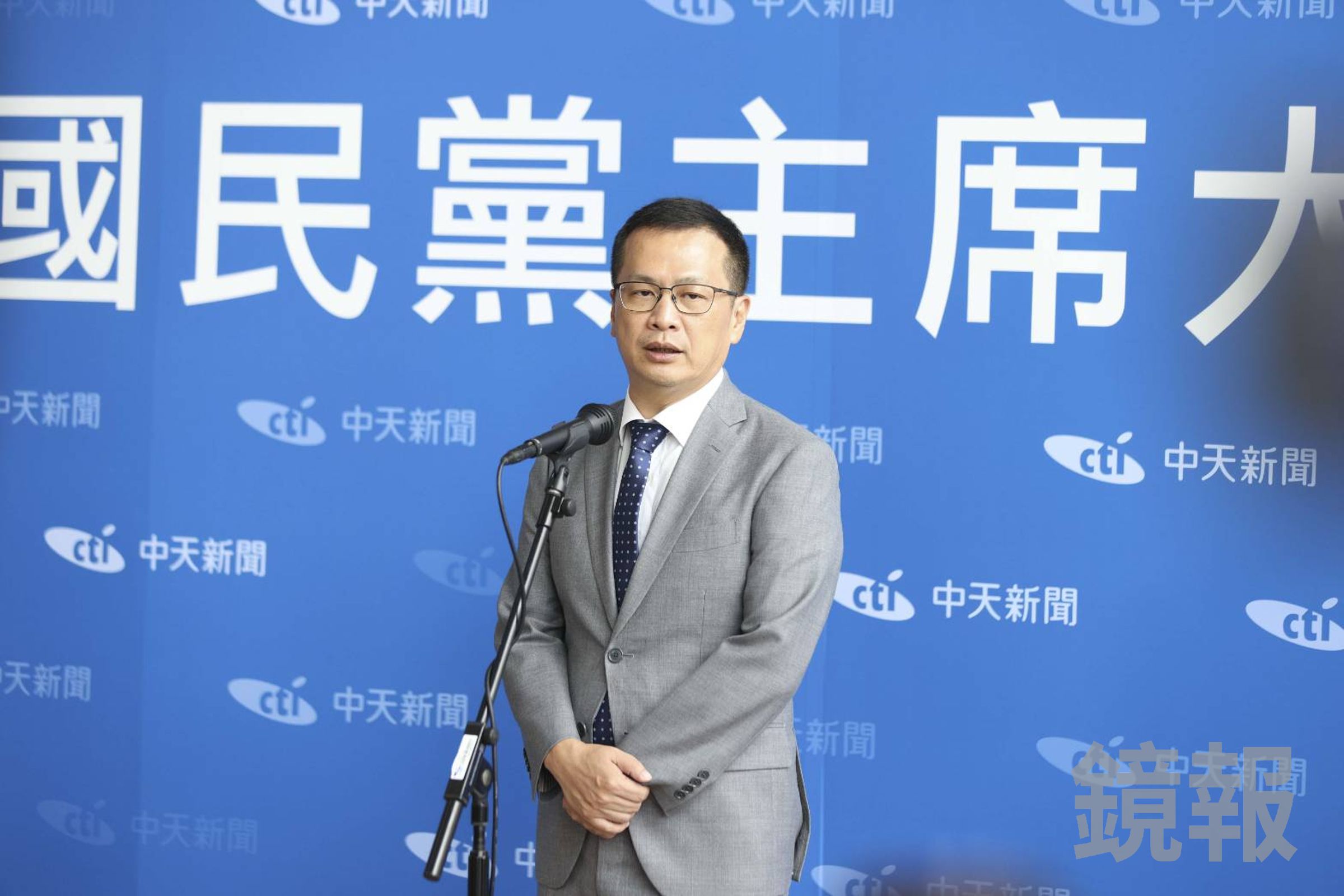 中天主辦的第三場國民黨主席辯論會今臨時取消,原因是羅智強、郝龍斌請假到花蓮災區拜訪。(鏡報劉耀勻)