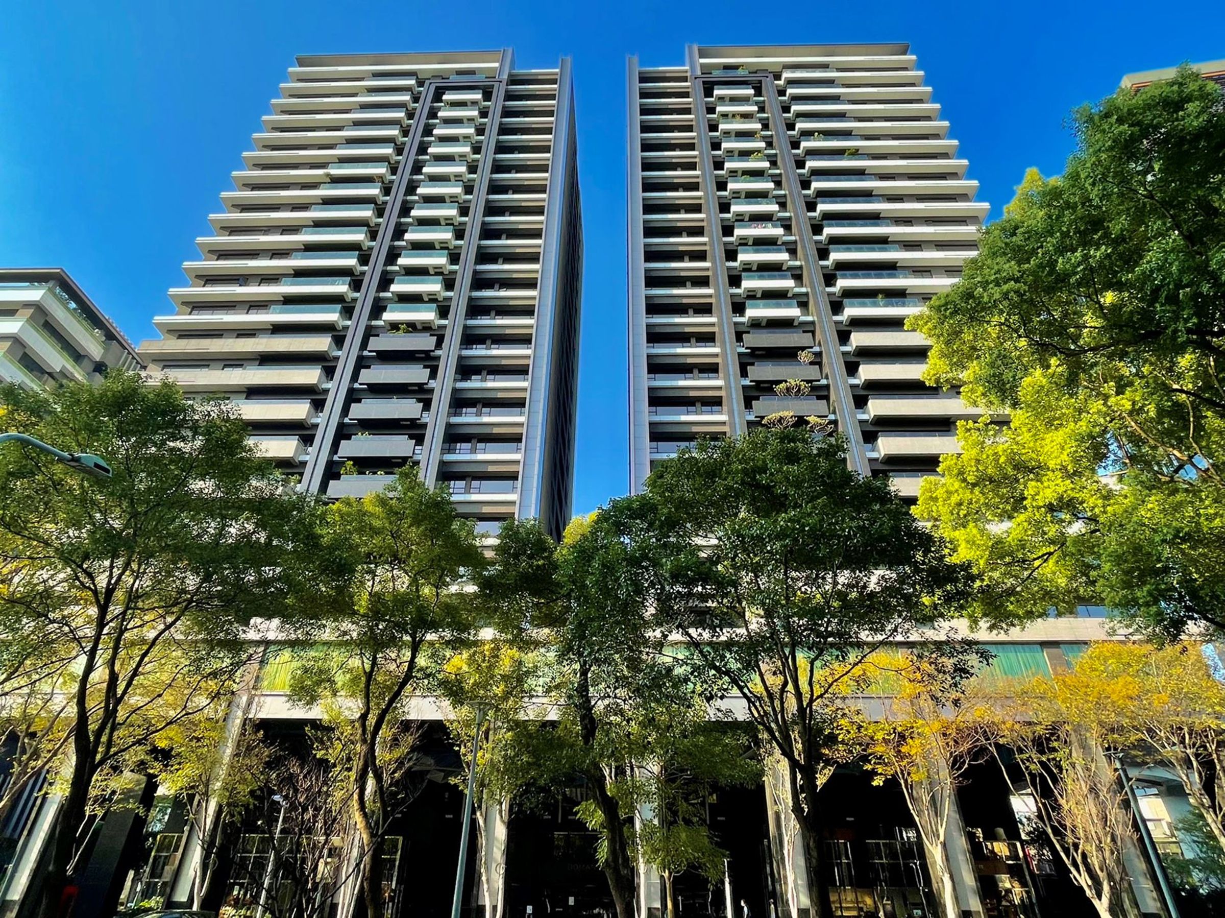 雖然台北市高總價住宅交易量縮明顯,但在蛋黃區的交易占比仍有明顯成長,顯示仍有市場支撐。
