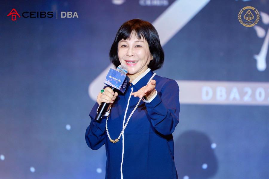 國際機票太貴，吳淡如出國改變習慣。（翻攝自吳淡如臉書）