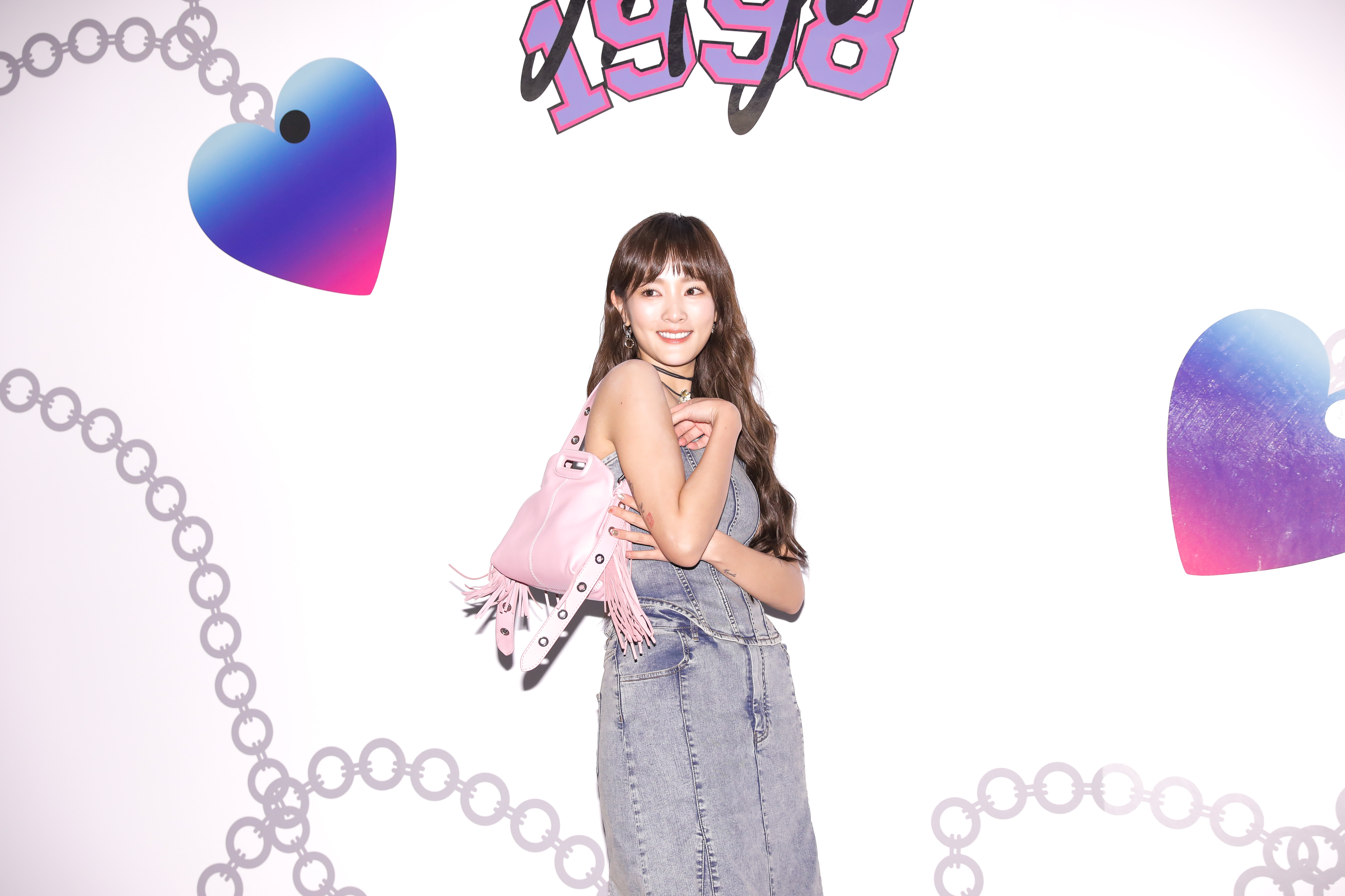 王淨出席maje 25週年紀念派對,透露25歲的人生願望。