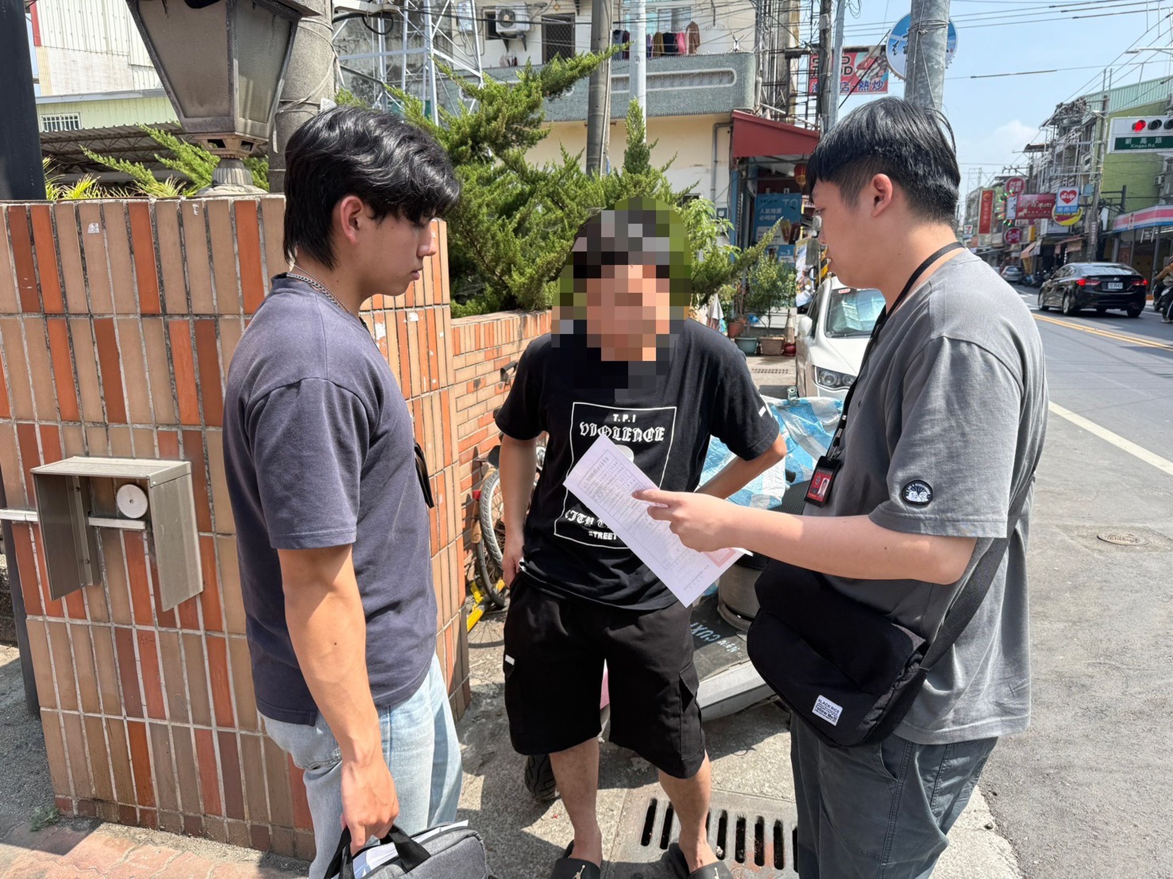 警方南下高屏逮捕車手。(警方提供)