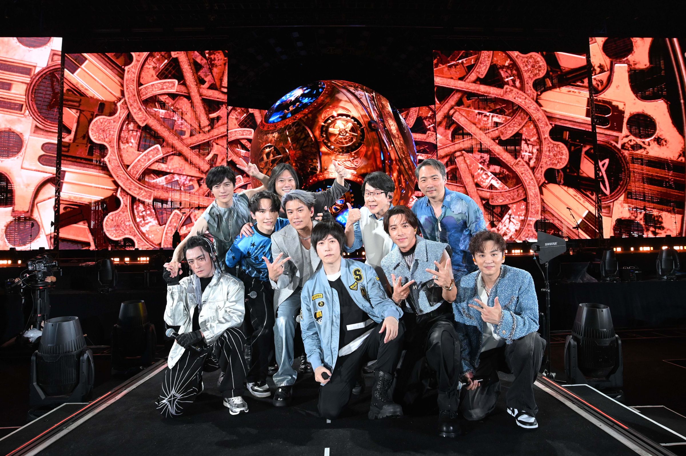五月天《回到那一天》25週年巡迴演唱會昨在深圳舉辦。(相信音樂提供)