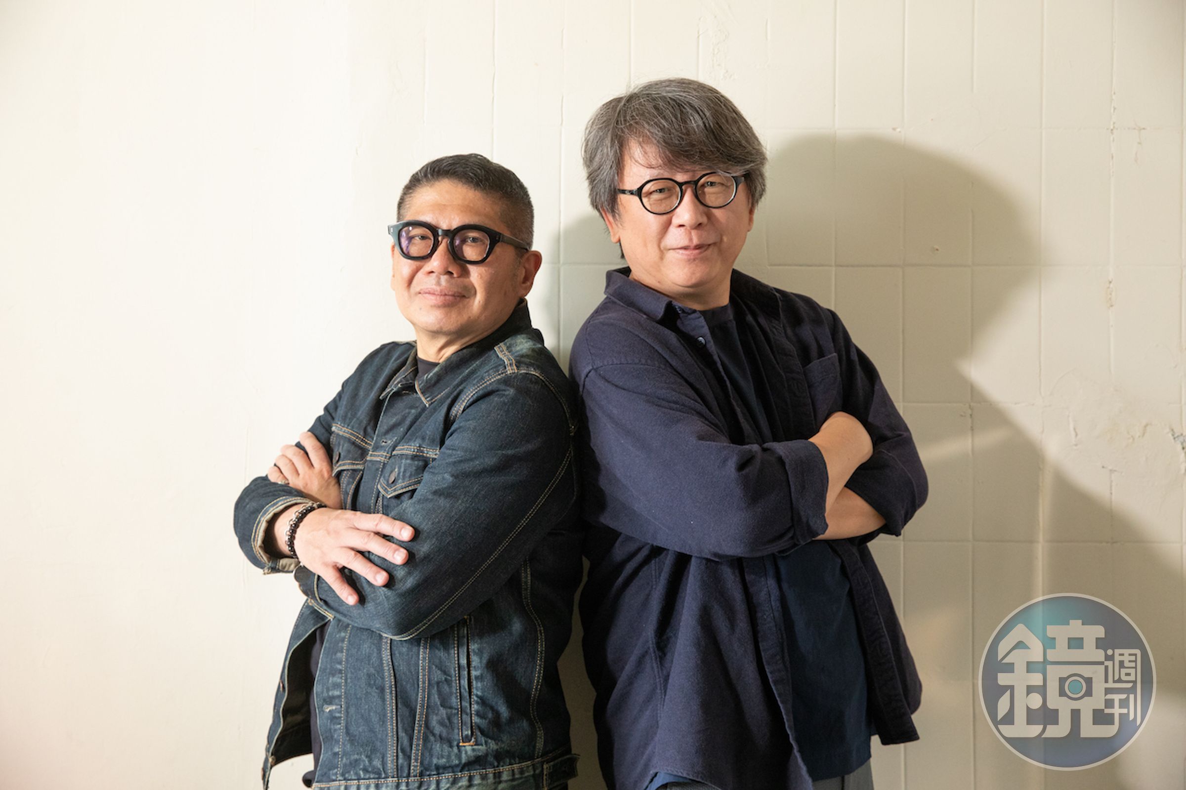 高流執行長丁度嵐（左）邀楊力州（右）執導紀錄片《高雄有顆藍寶石》，記錄當年藍寶石的風華。（高流提供）