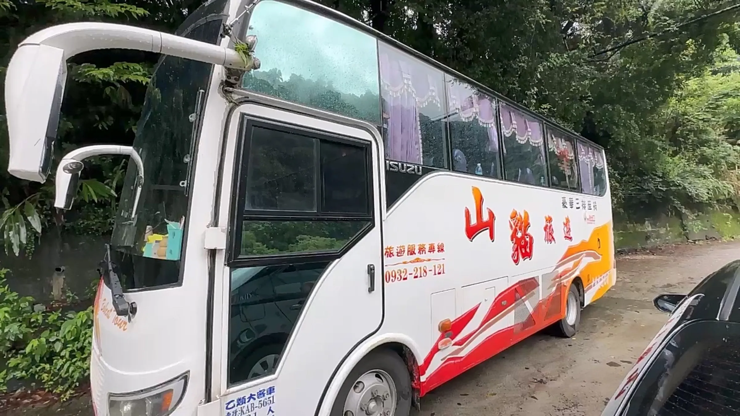 台中蝴蝶谷步道發生落石意外，來自台北的登山團4死1傷。（鏡報，讀者提供）