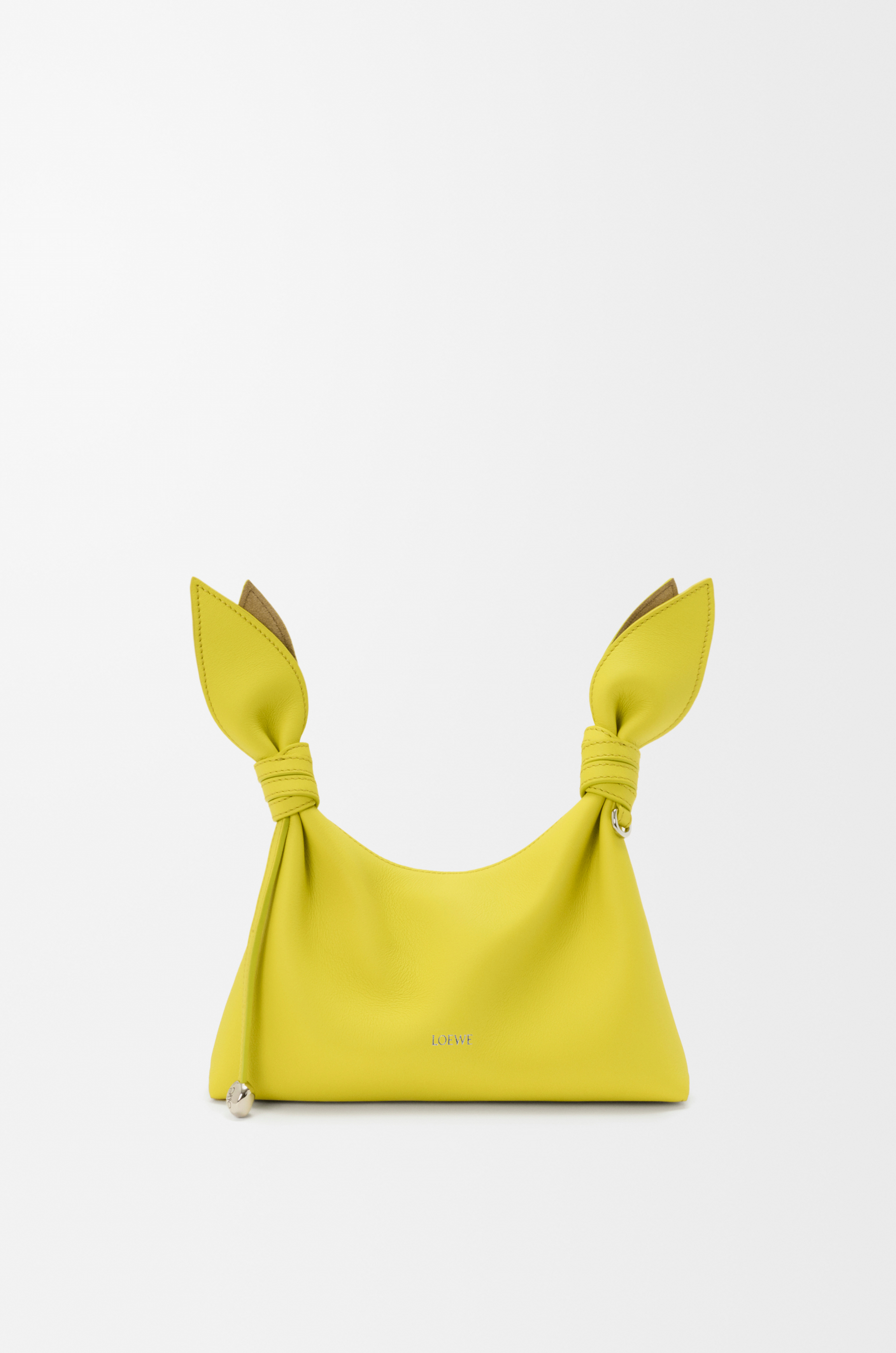 檸檬黃Mini Scarf包款。NT$78,000（羅威提供）       