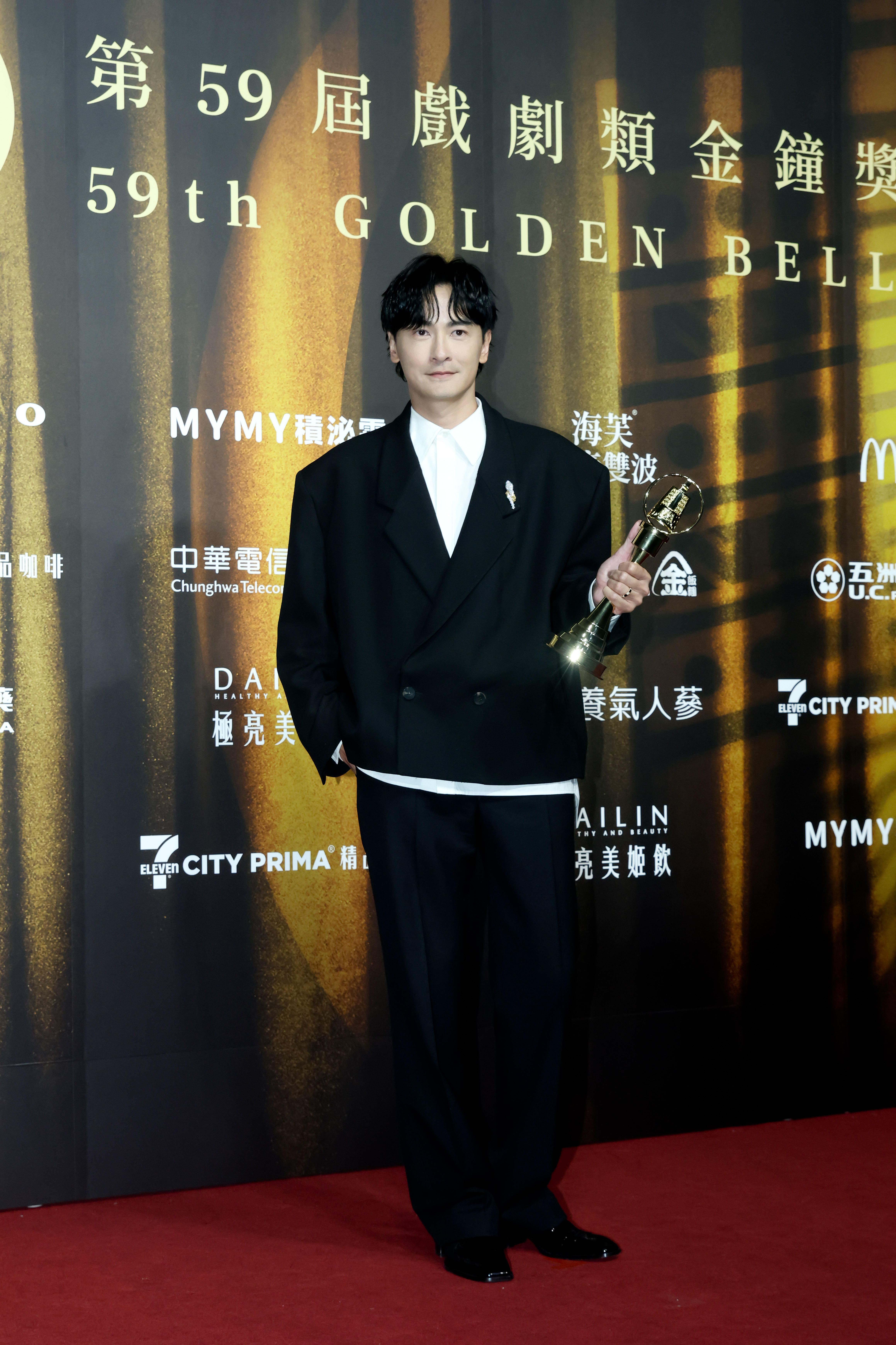 鄭元暢走出偶像劇框架,演技實力獲得肯定。
