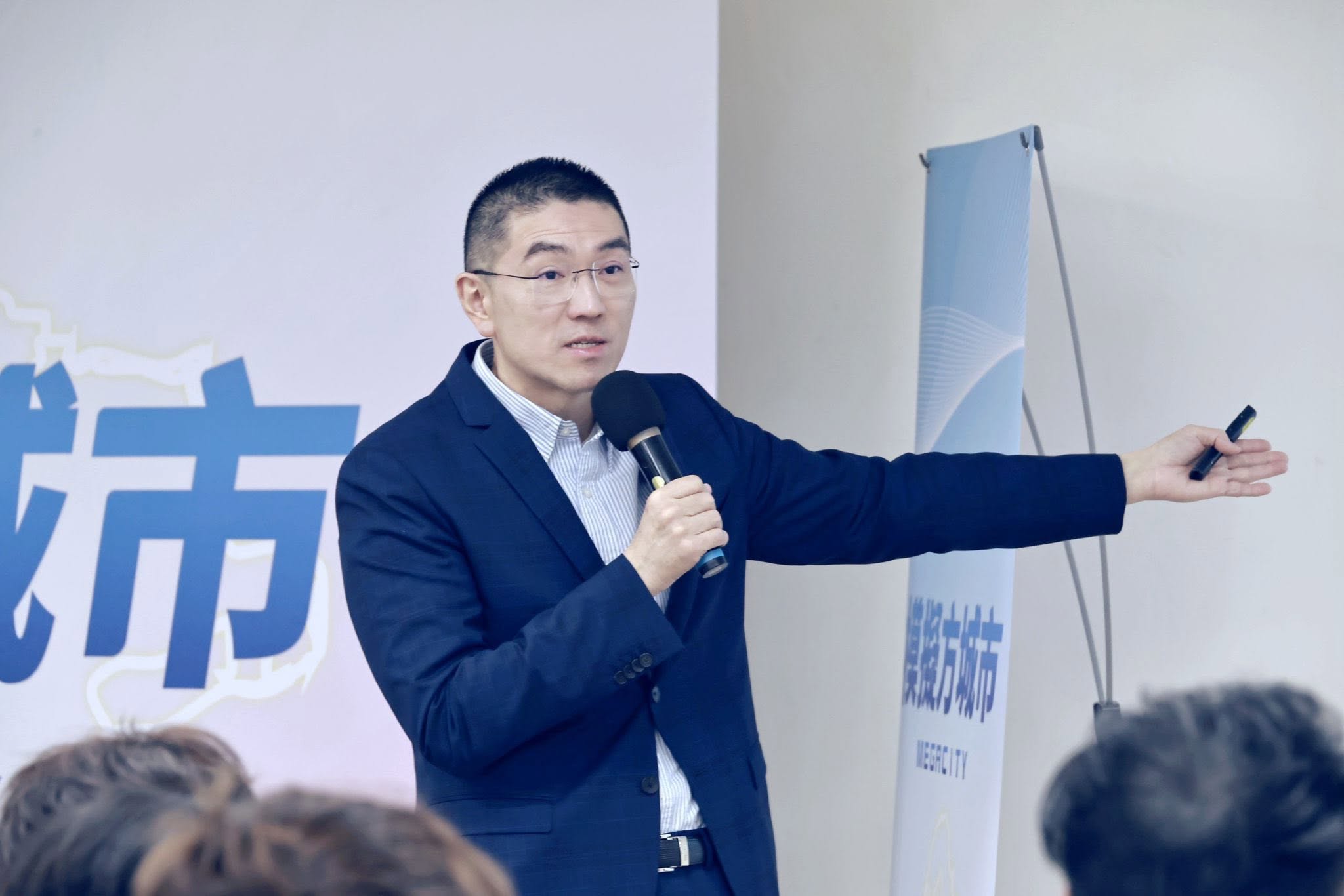 基隆市長謝國樑回應市府遭檢調搜索一事。(翻攝謝國樑臉書)
