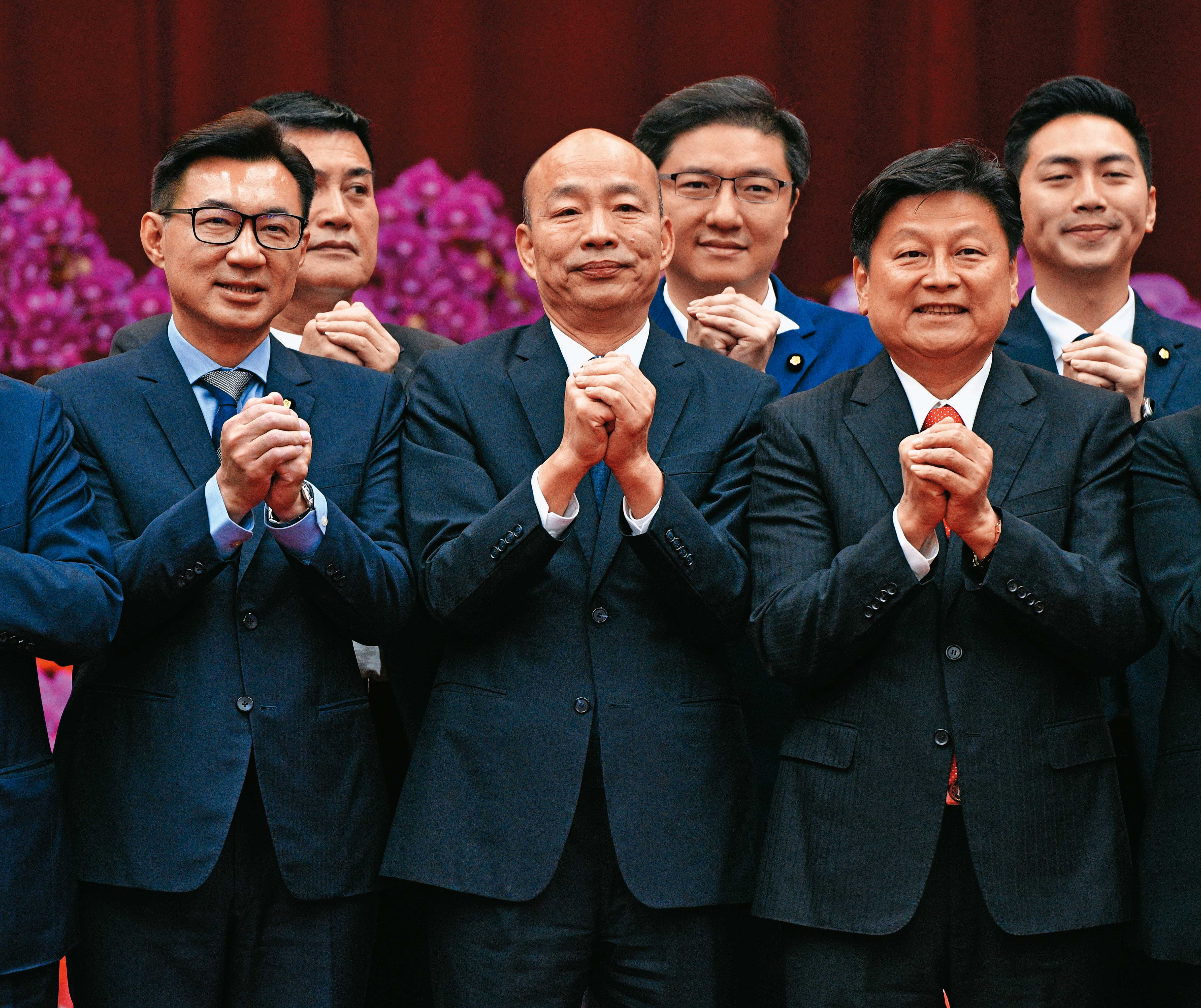 立法院開議，國民黨立委磨刀霍霍，擺出一副要追查弊案的隊形。