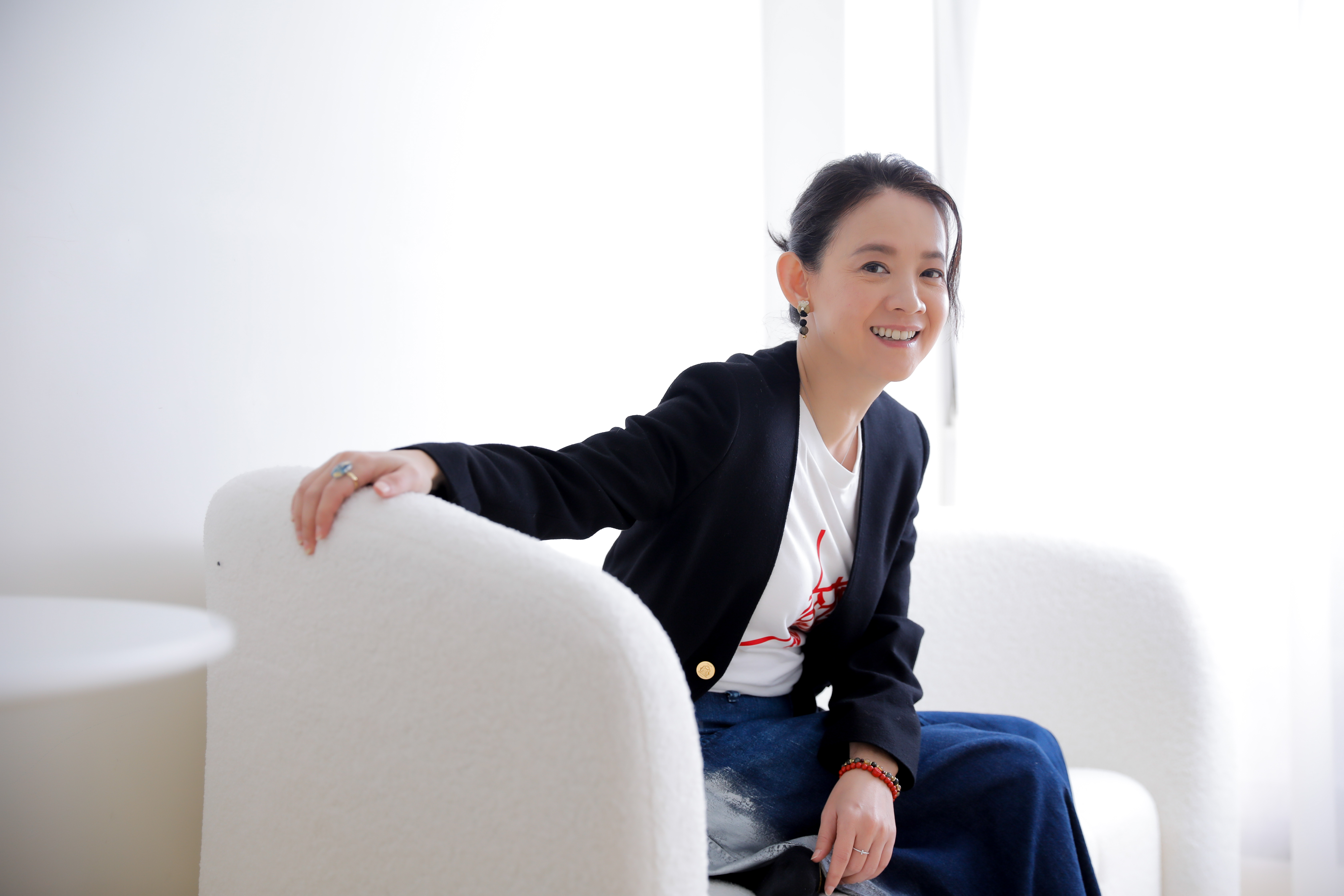 面對母親三度罹癌，曾寶儀難免對母親的病情產生恐懼與焦慮，但她認為與其每天懷抱恐懼，不如多加珍惜陪伴。