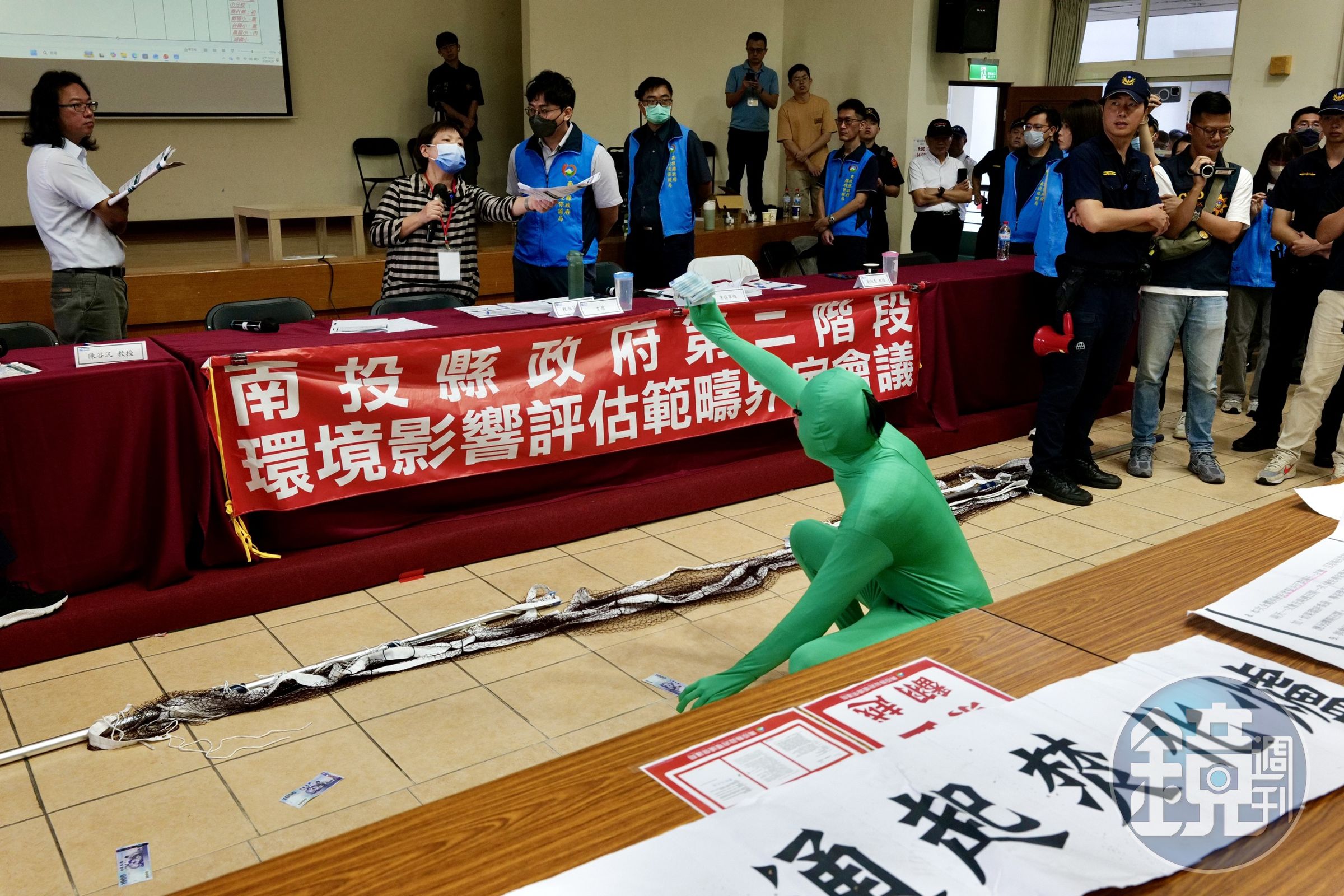 常行深說，南投縣府決定興建焚化爐，顯然是出於利益考量，「既然他們要錢，我就給他們錢啊。」