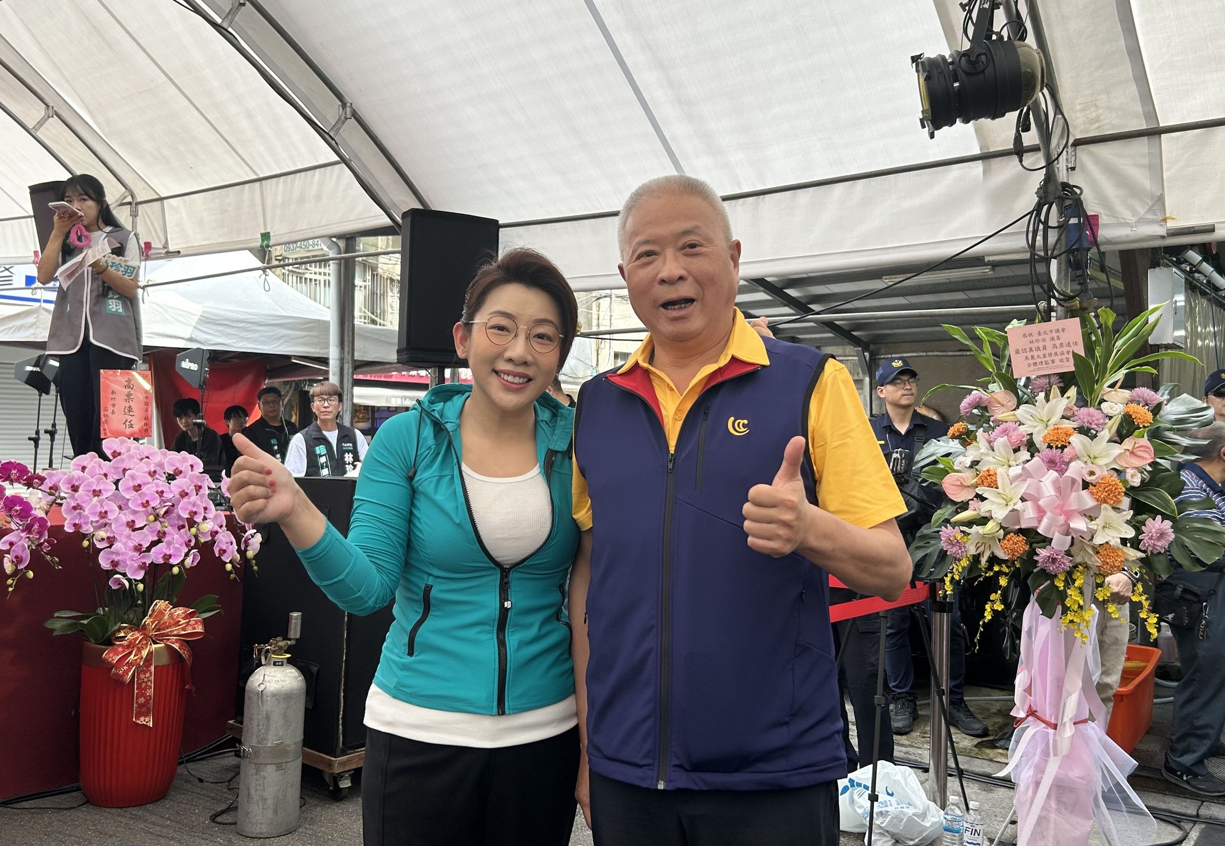 台北市議員林珍羽今(17)日舉行競選總部成立大會,由慶福社會福利慈善事業基金會董事長蘇慶福擔任後援會總顧問。 (慶福社會福利慈善事業基金會提供)