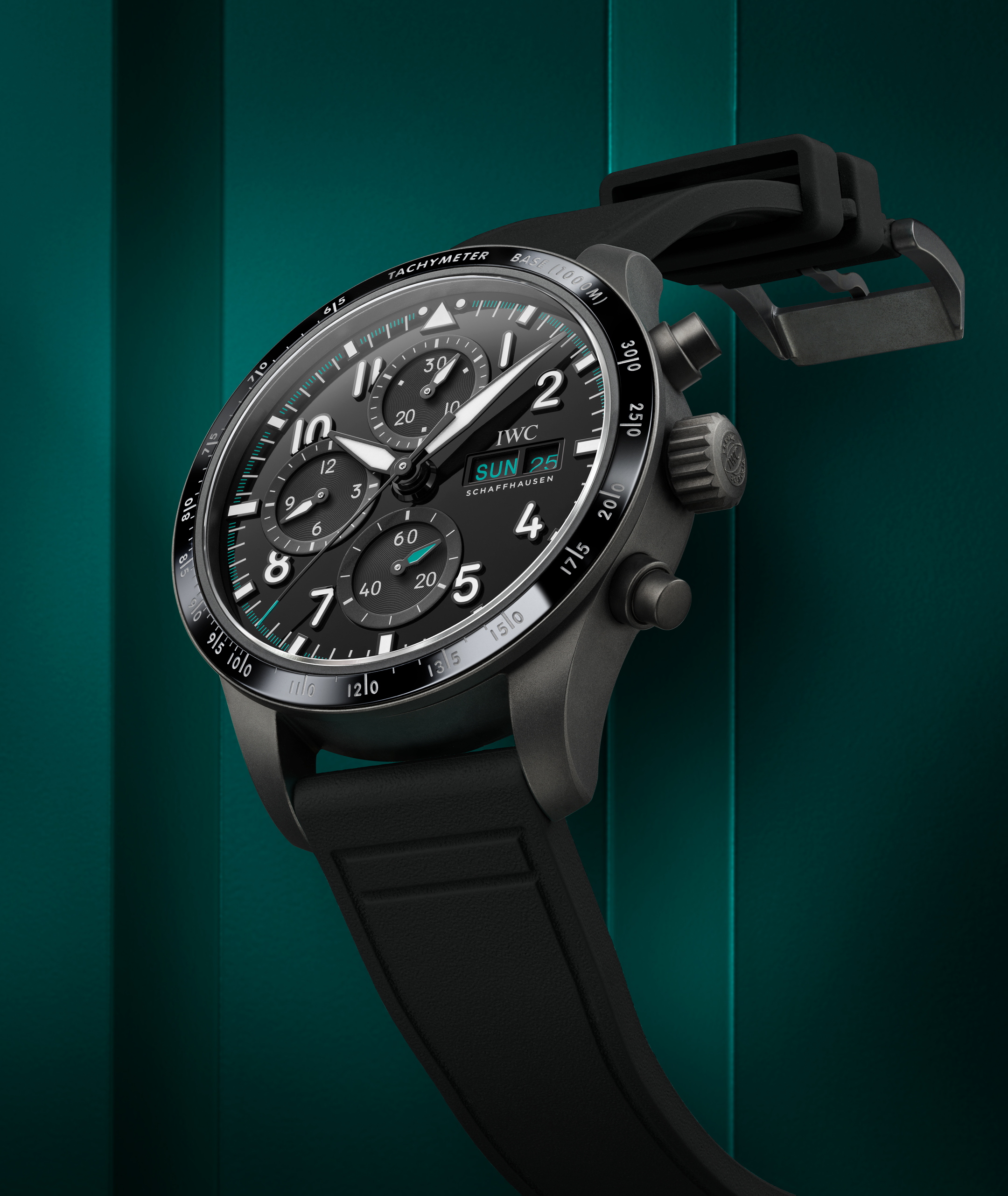 飛行員高性能計時腕錶41 Mercedes-AMG PETRONAS Formula One™ Team別版，定價NT$440,000。