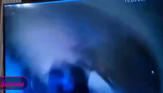 從監視器畫面也可以感受到當時爆炸的威力。(翻自X平台)